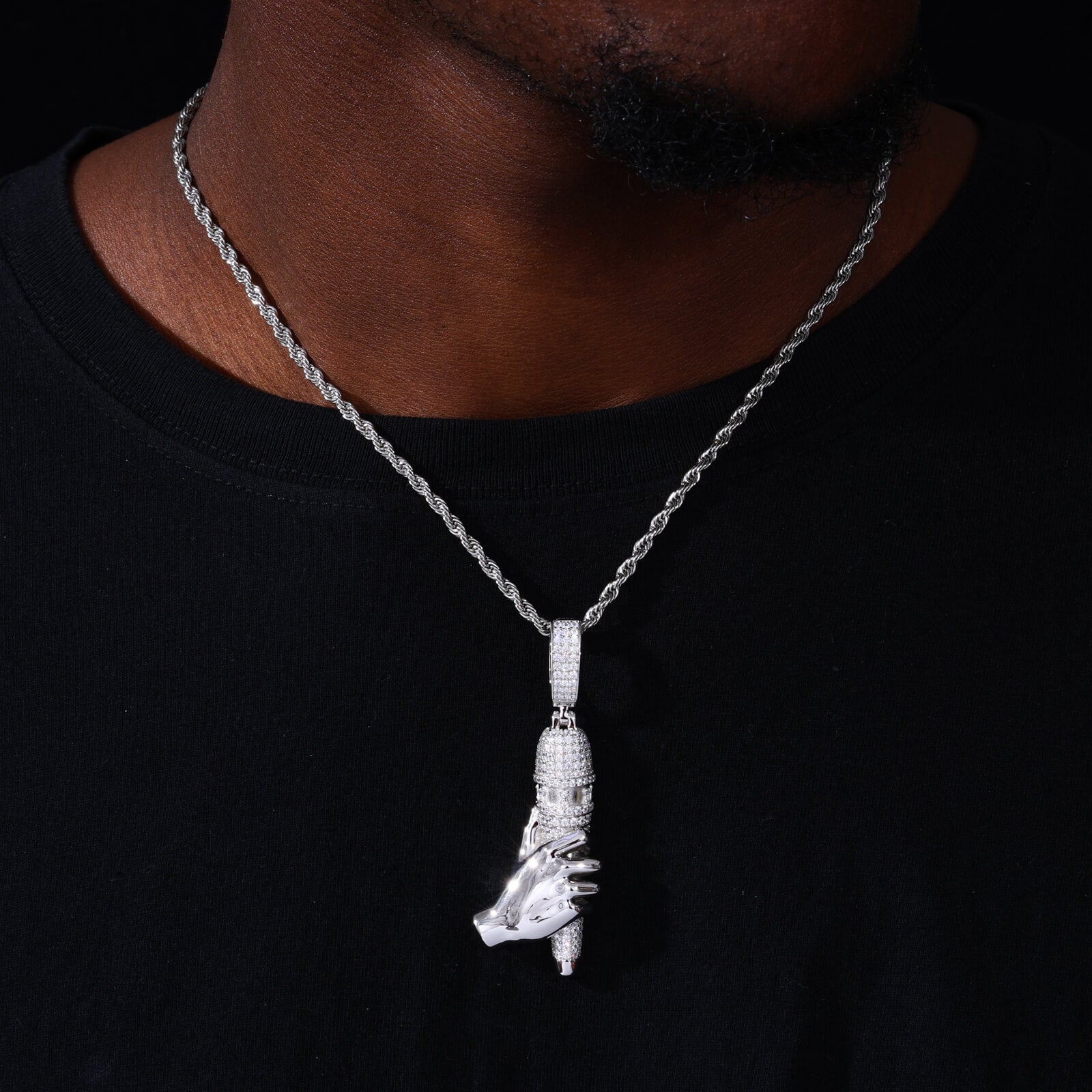 S925 Moissanite Champion Moment Pendant