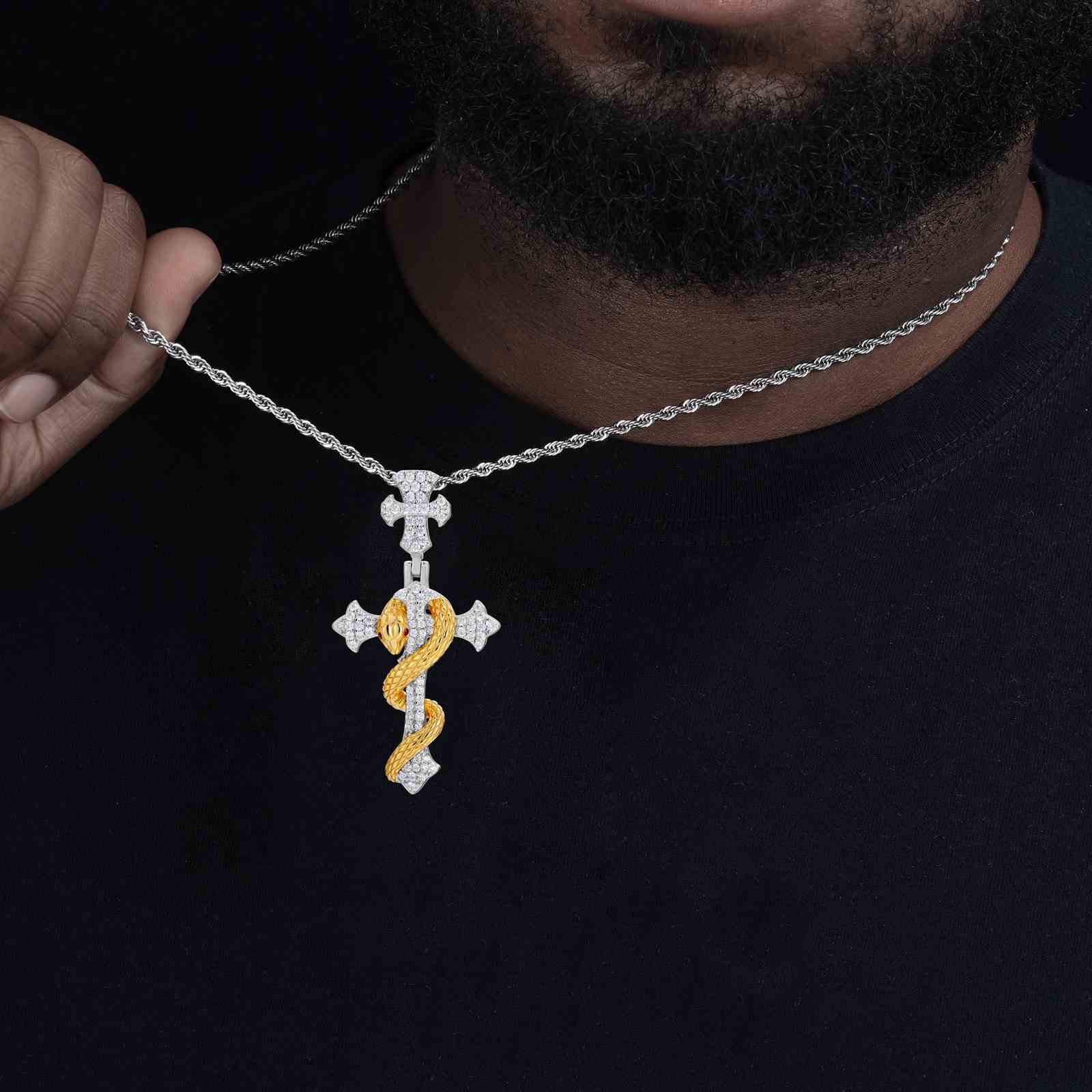 18k gold cross pendant