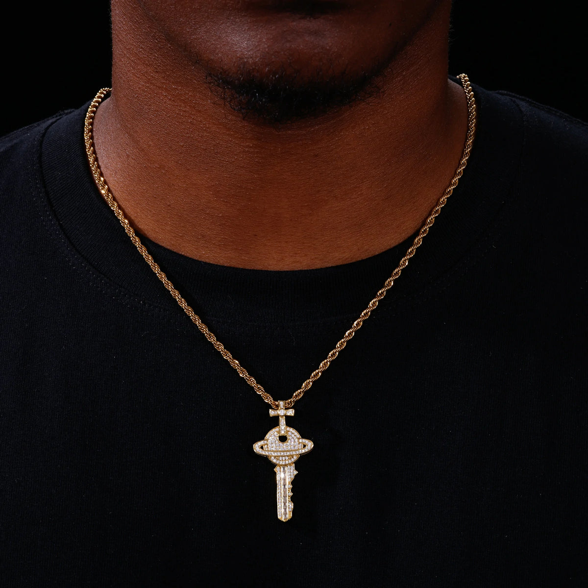 S925 Moissanite Cross Saturn Key Pendant