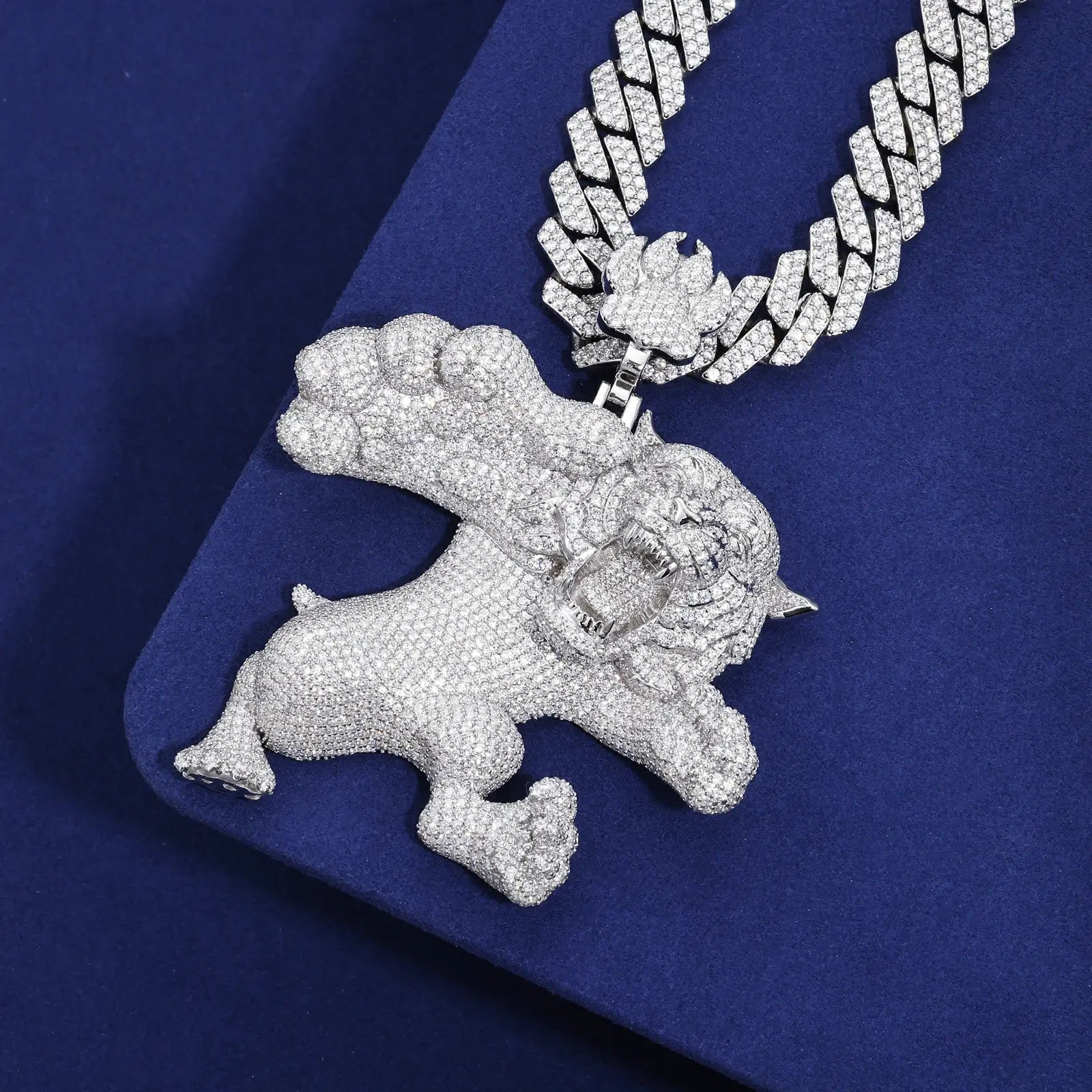 S925 Moissanite Roaring Tiger Pendant | Paw Bail