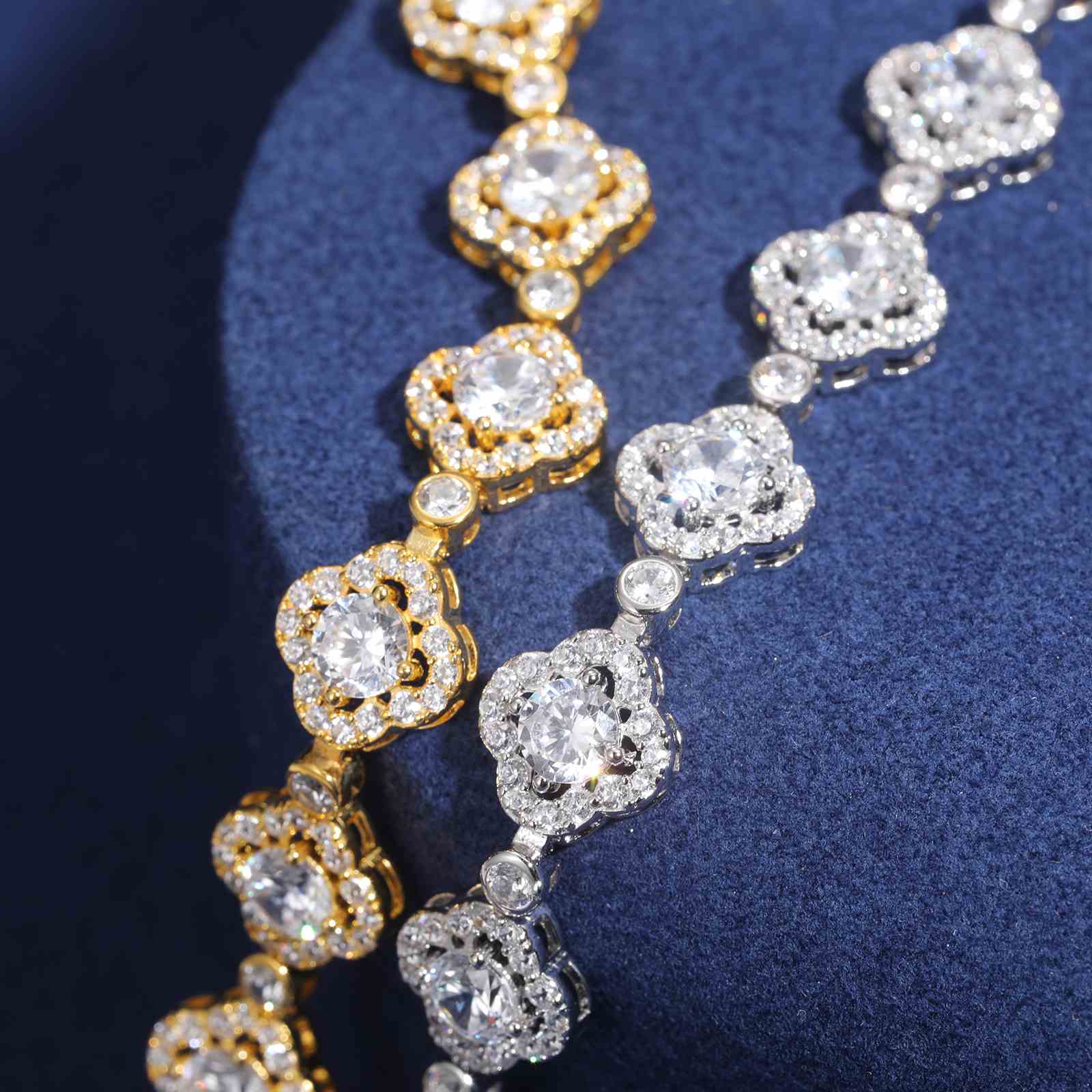 10mm S925 Moissanite Halo Four-leaf Clover Tennis Bracelet