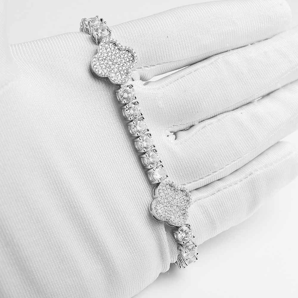 4mm leaf-clover-moissanite-bracelet on hand
