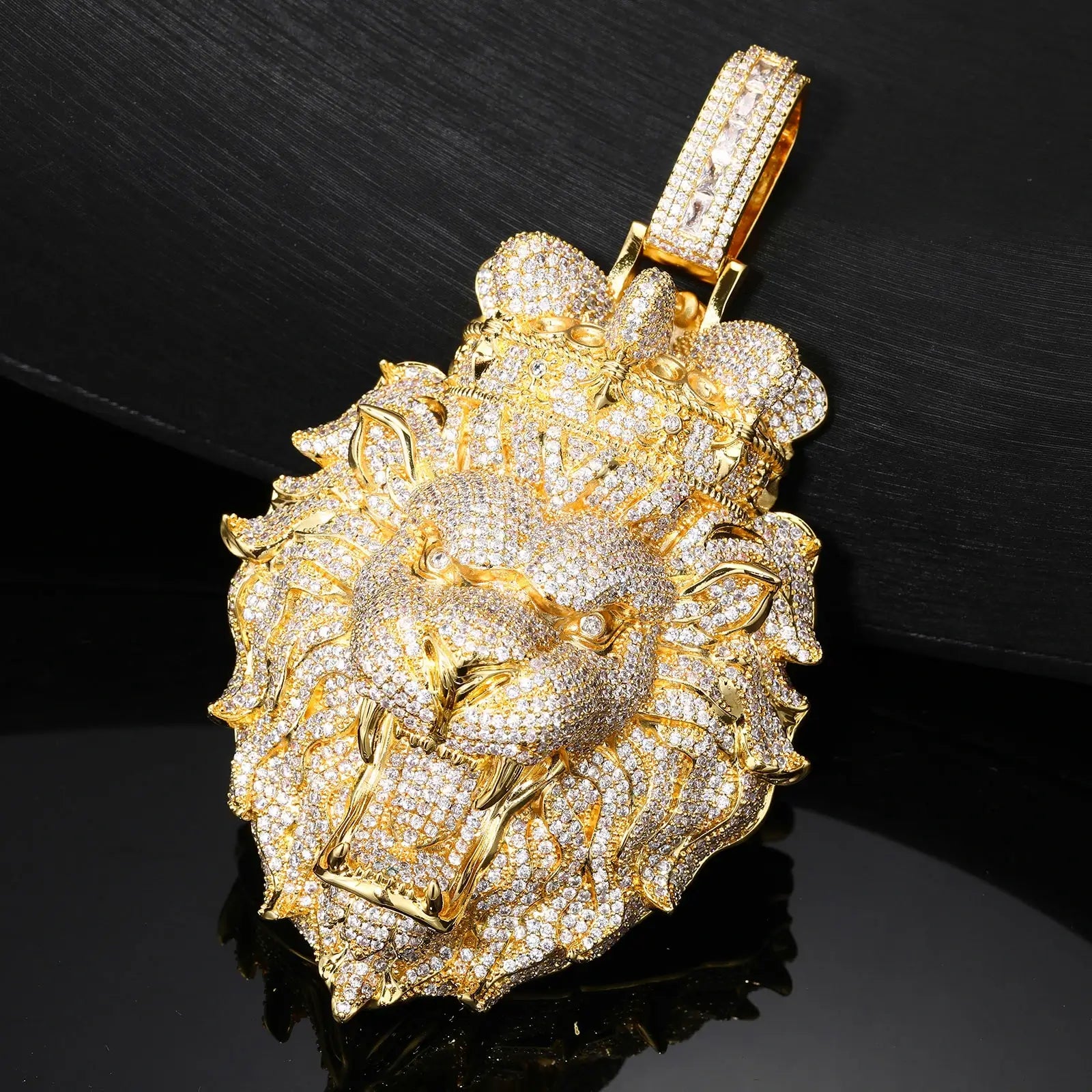 Oversize Luxurious King Lion Pendant