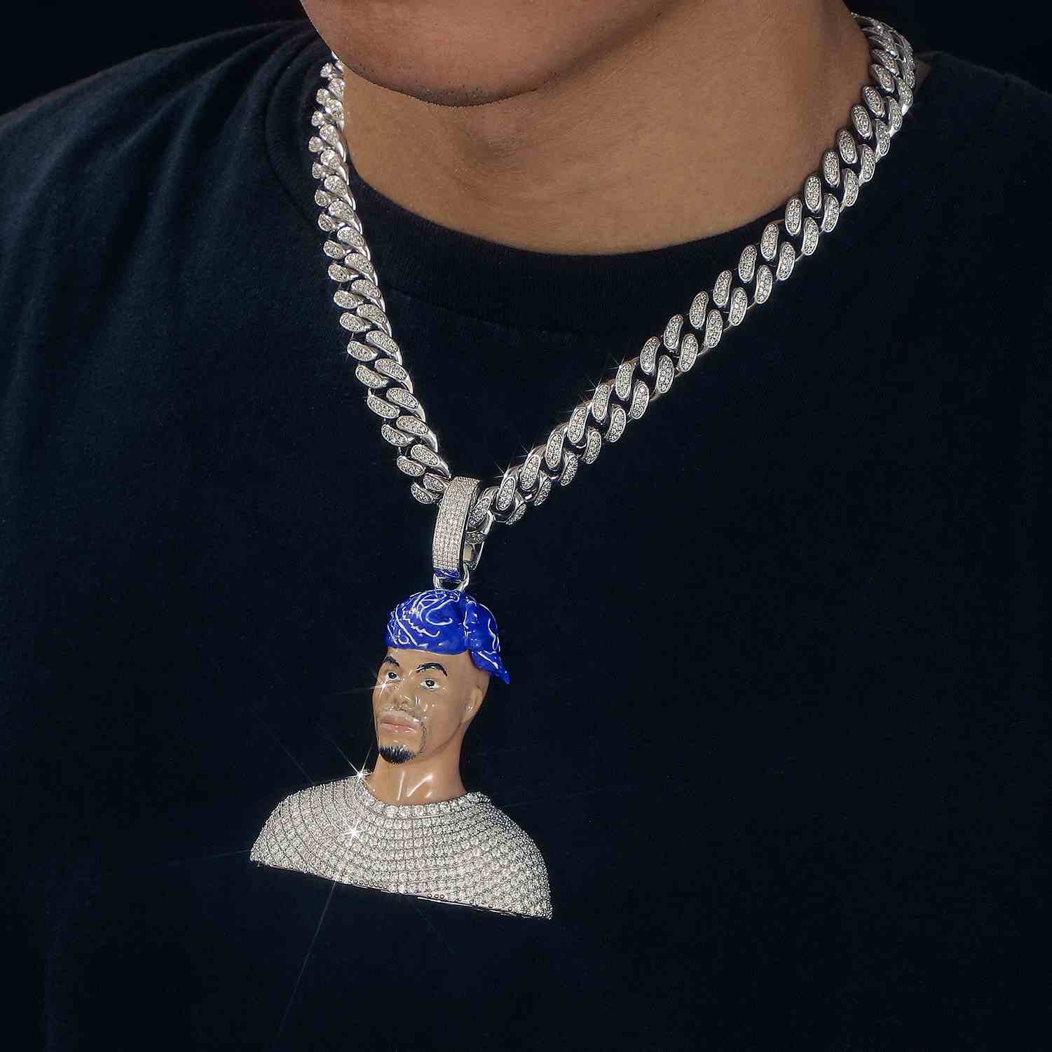 Portrait Pendant