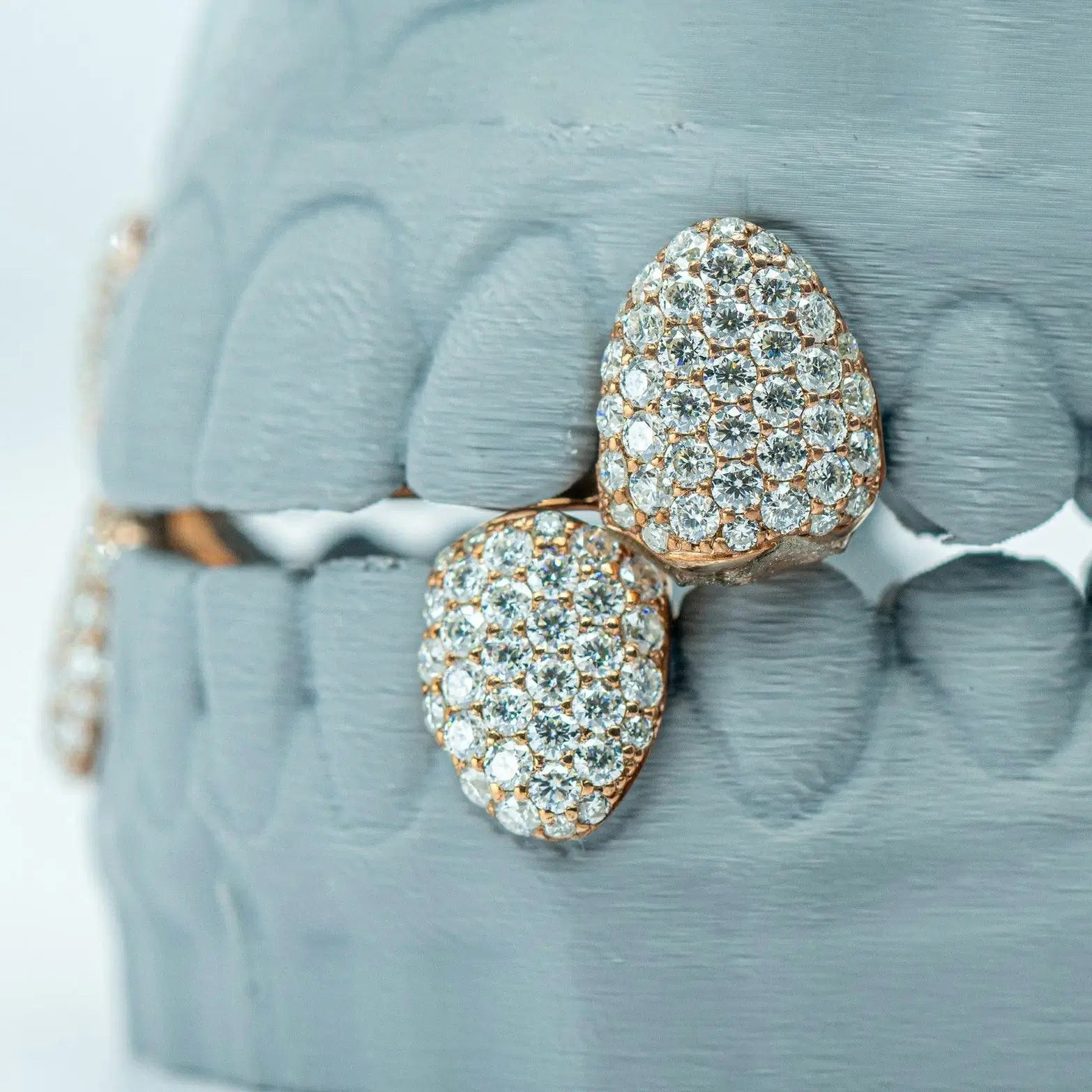 S925 Fang With Back Bar VVS Moissanite Diamond Grillz