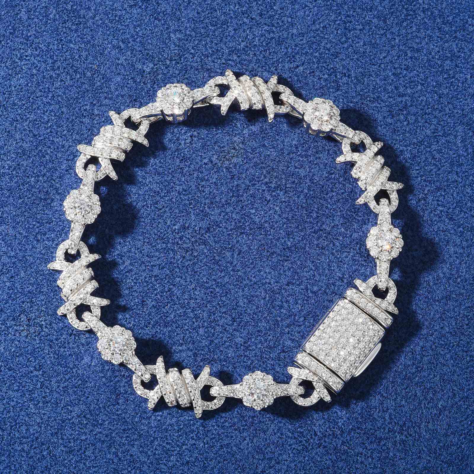 10mm S925 Moissanite Thorns Halo Link Bracelet