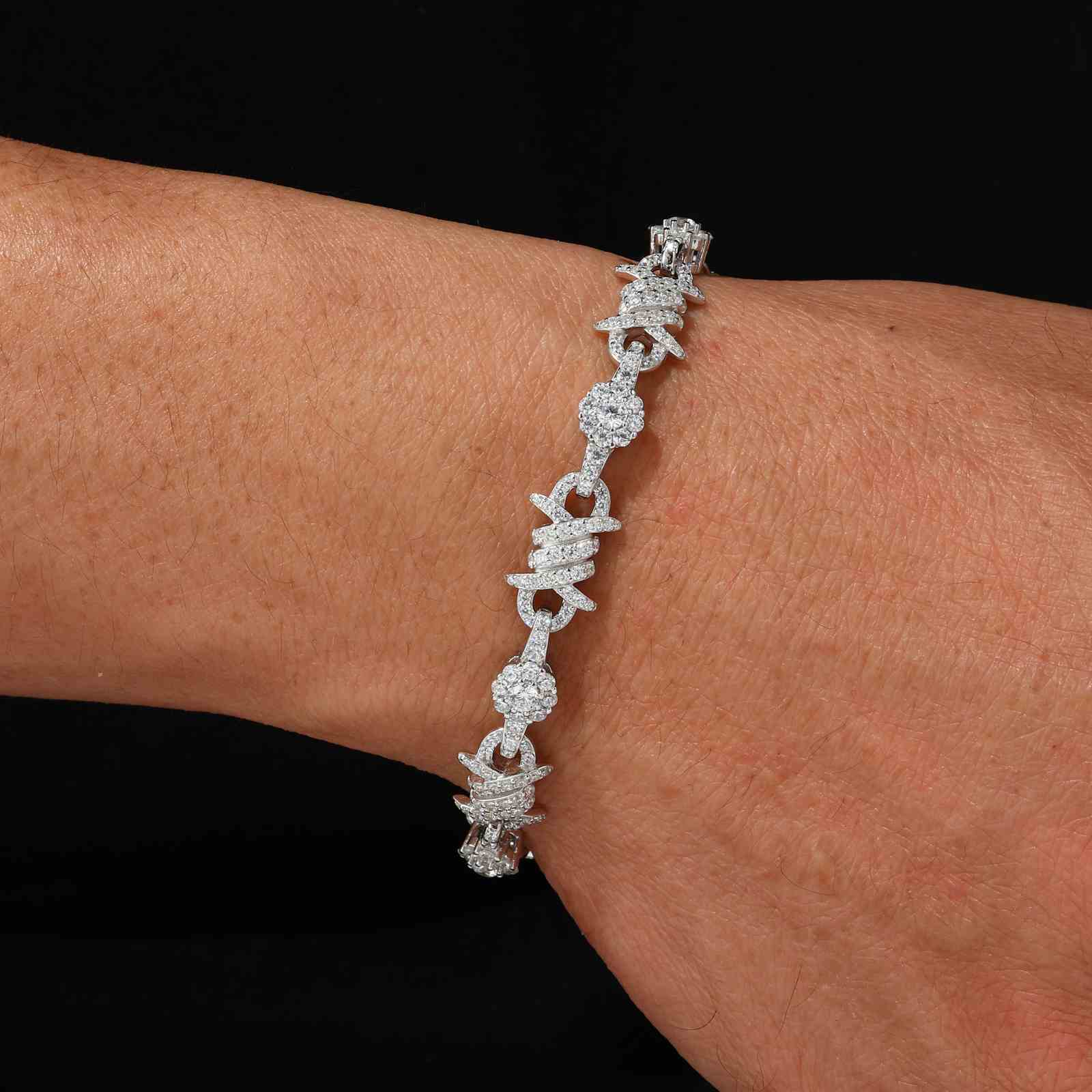 10mm S925 Moissanite Thorns Halo Link Bracelet