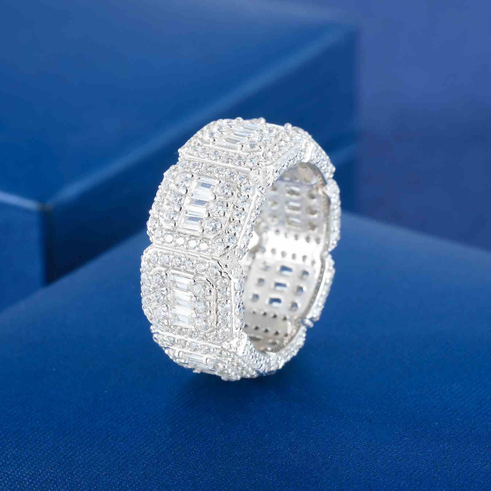 S925 Moissanite Vintage Baguette Halo Band Ring