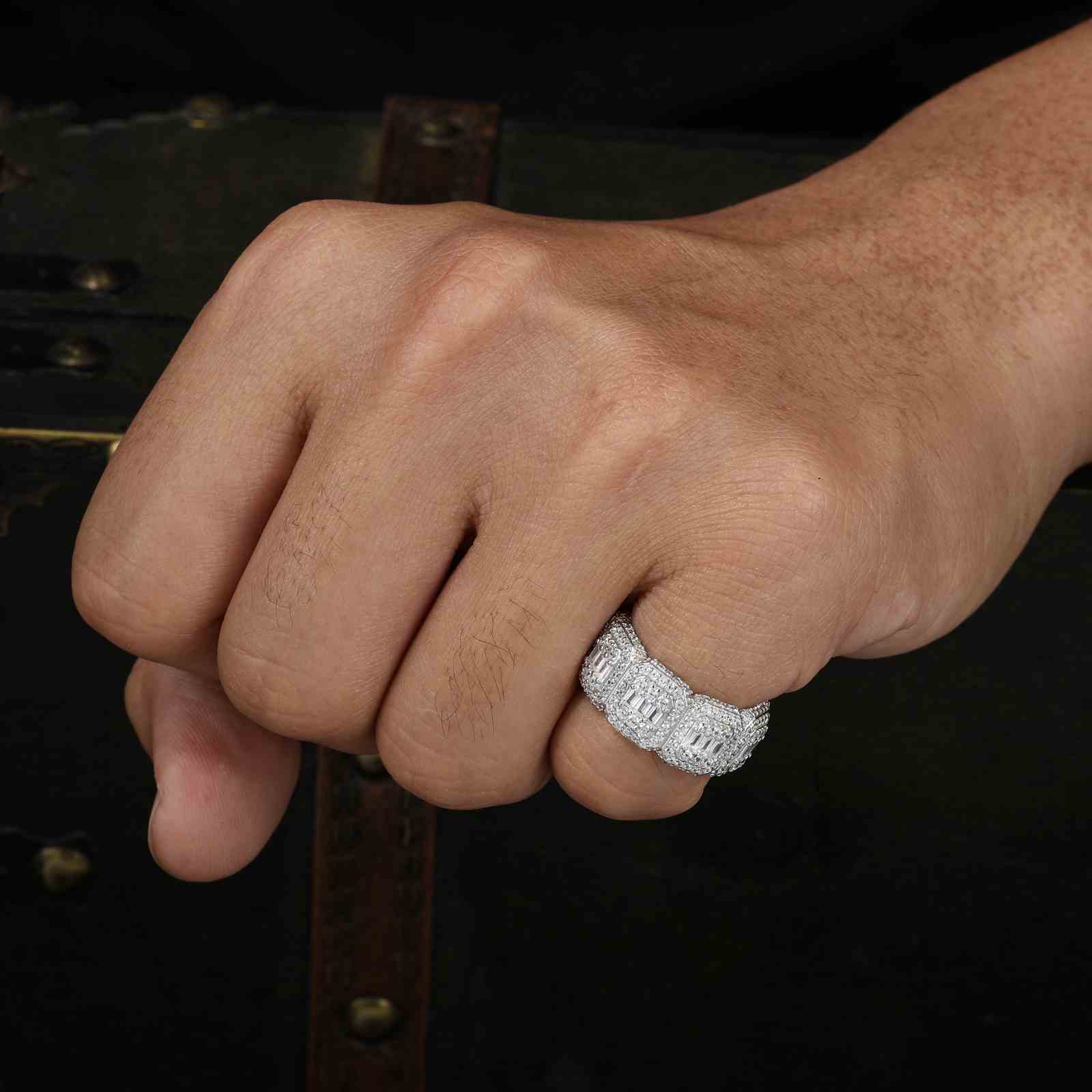 S925 Moissanite Vintage Baguette Halo Band Ring