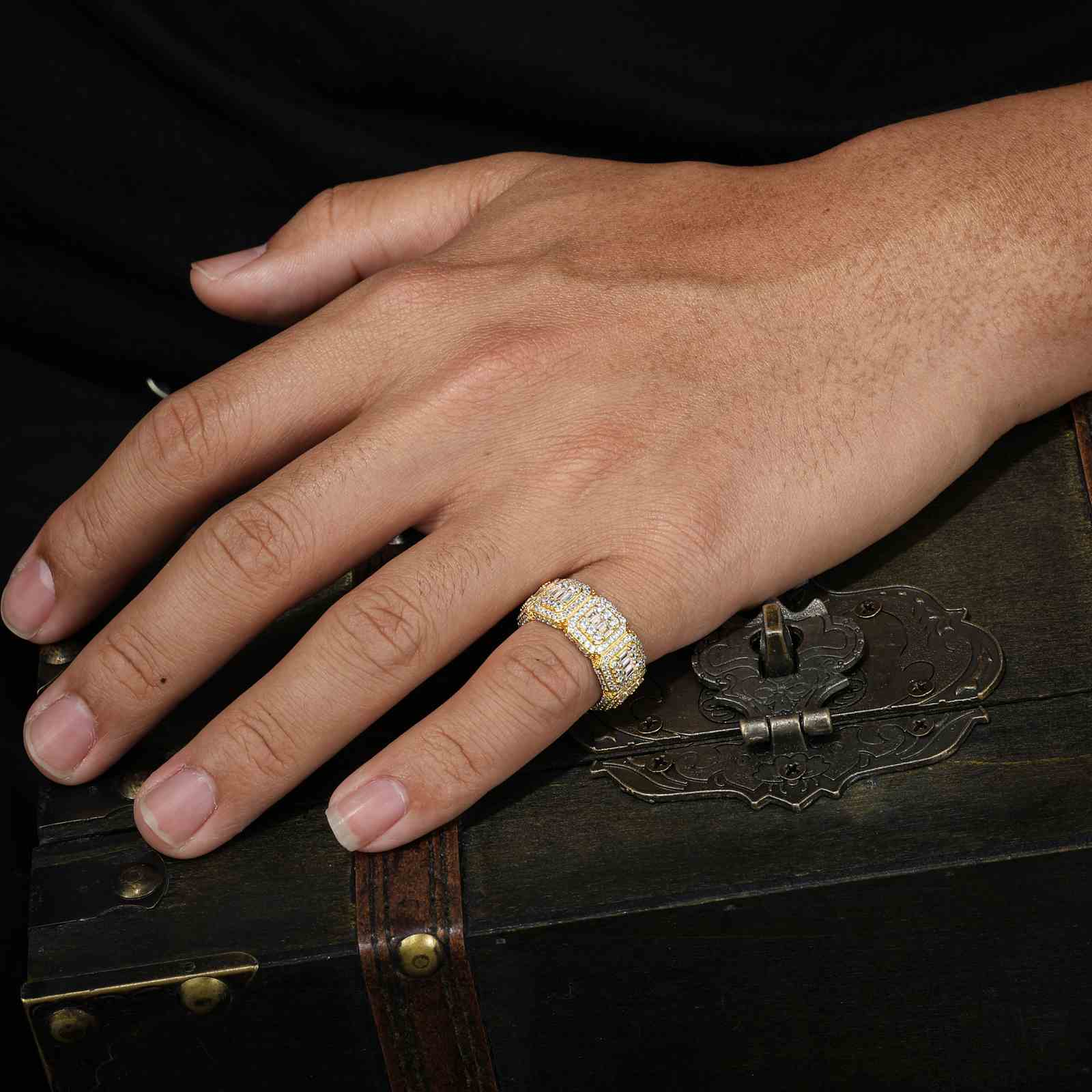 S925 Moissanite Vintage Baguette Halo Band Ring