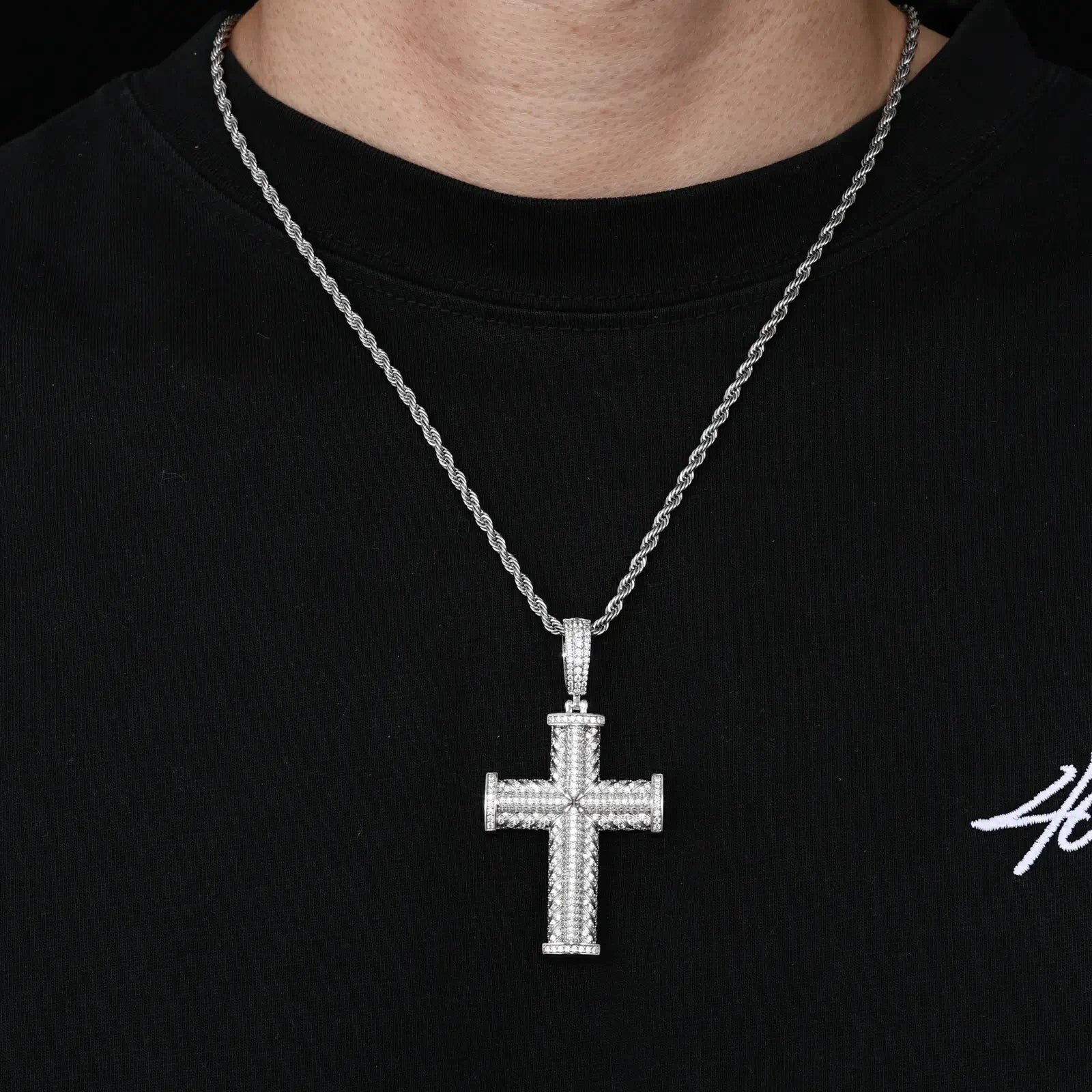 S925 Moissanite Nail Cross Pendant