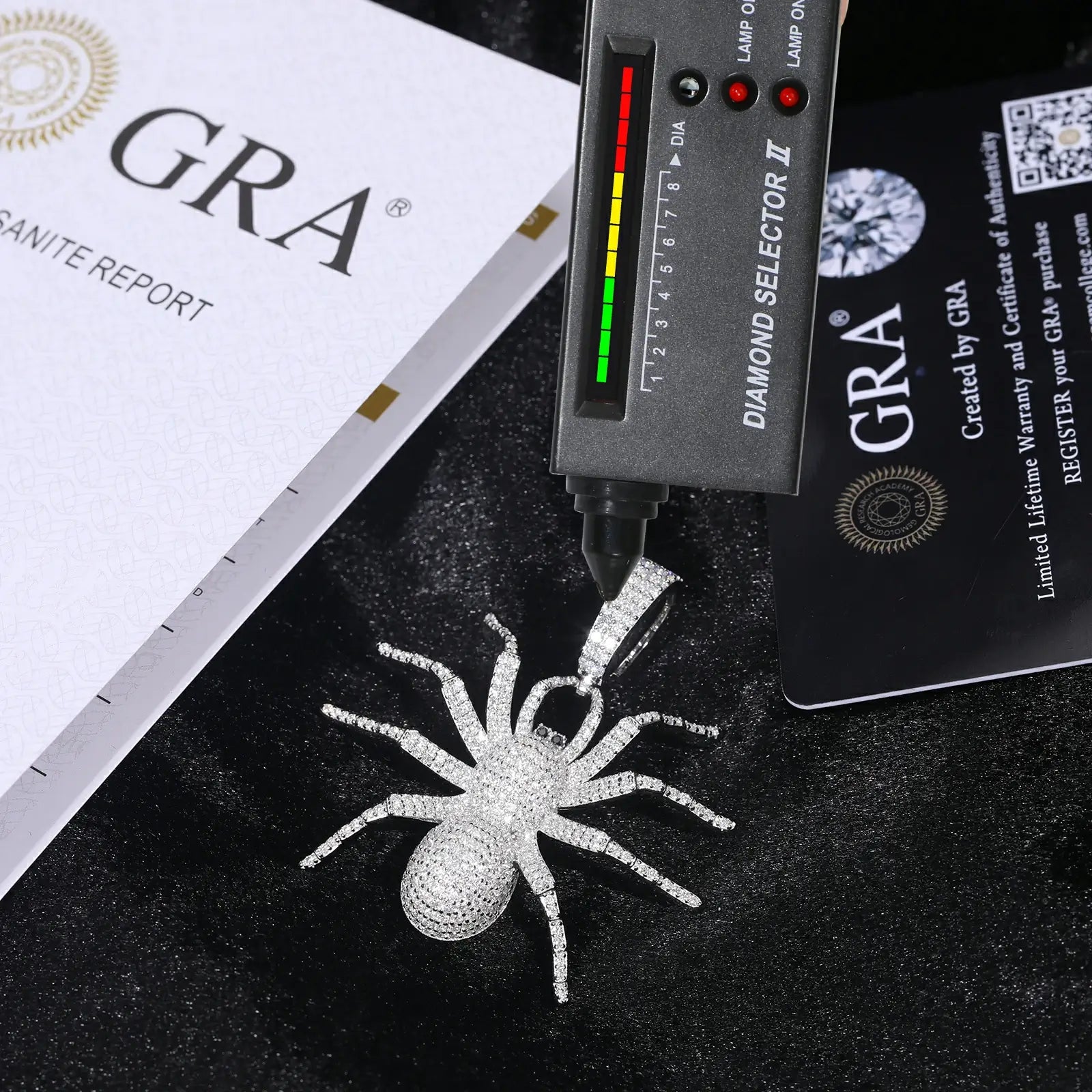 White gold 925 sterling silver moissanite spider pendant with diamond tester + GRA certificate — certified moissanite, hypoallergenic 925 silver