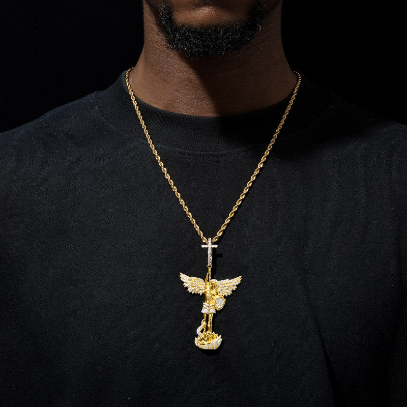 angel pendant gold