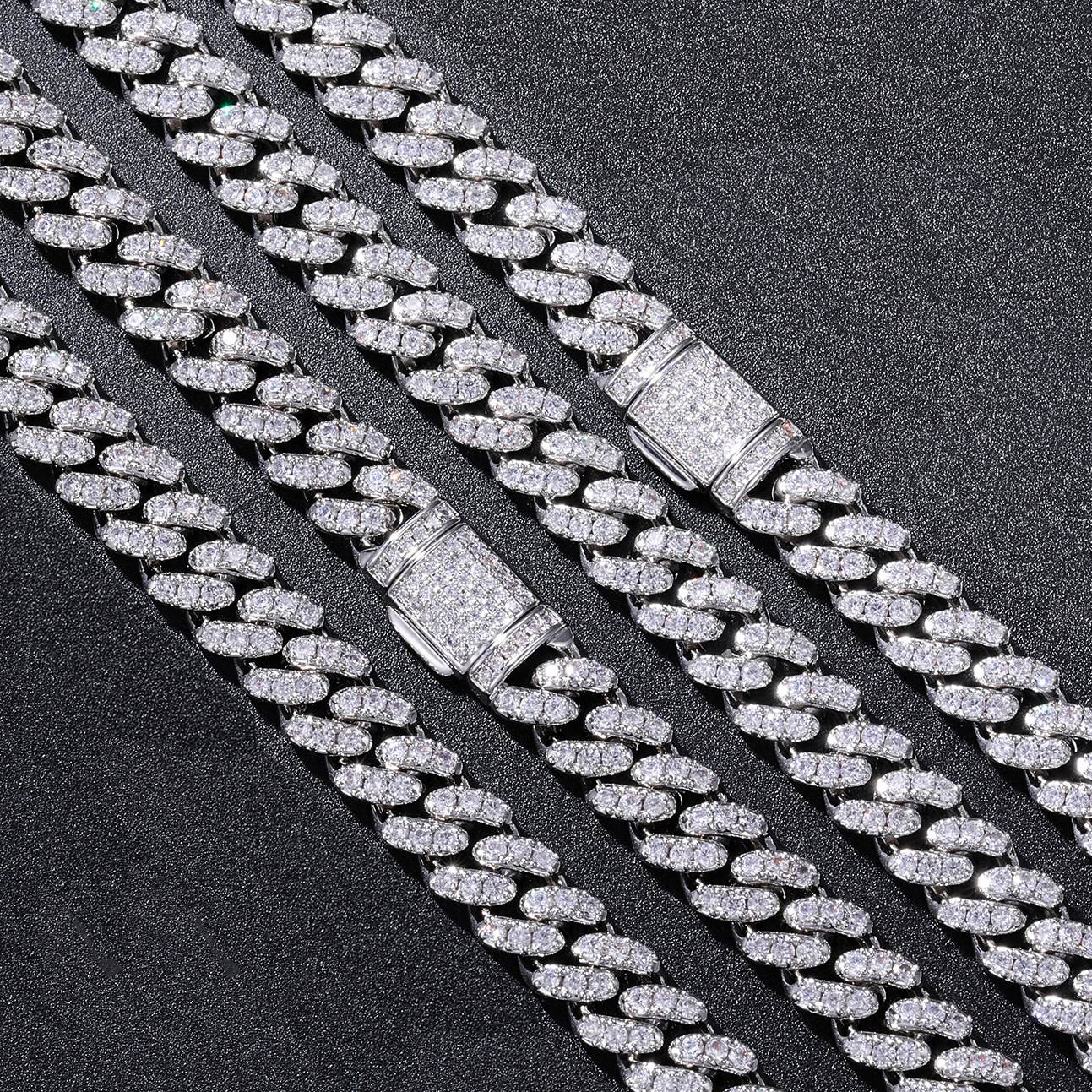 Secure box clasp on the 8mm Cuban Chain, reinforced for slim chains and hypoallergenic 925 silver durability