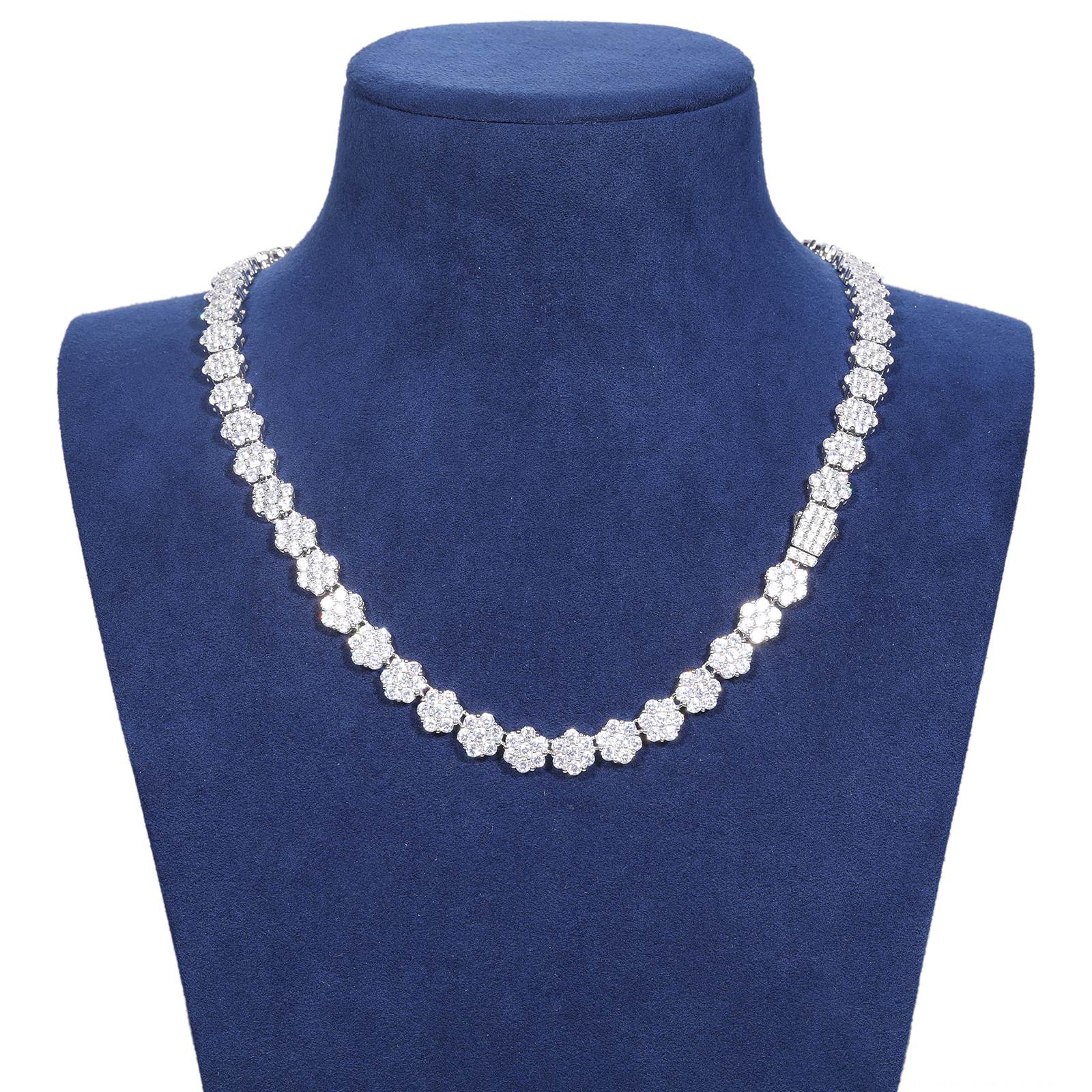 clustered tennis chain