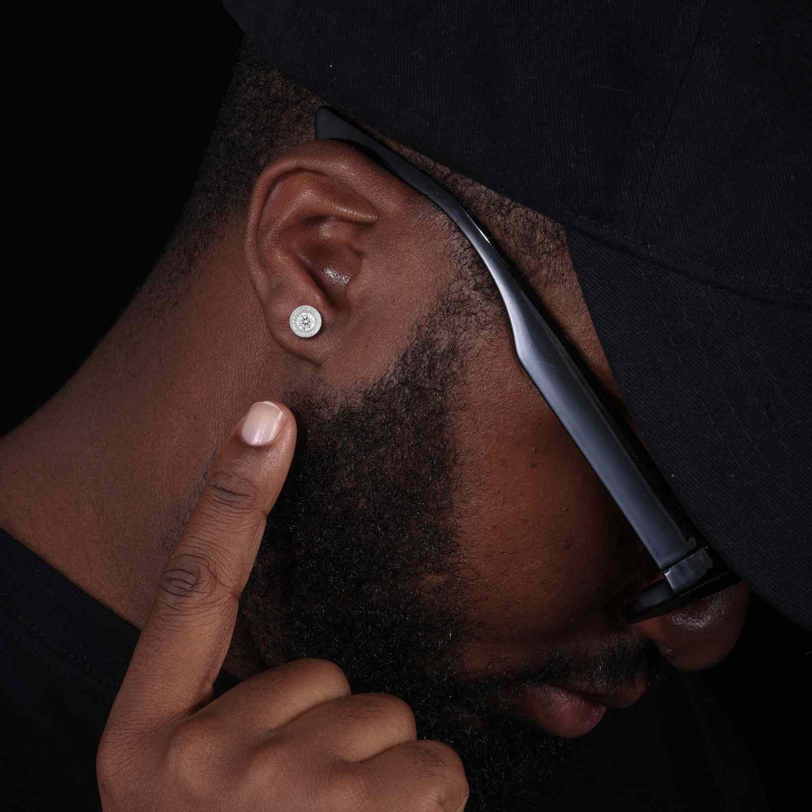 diamond halo stud earrings