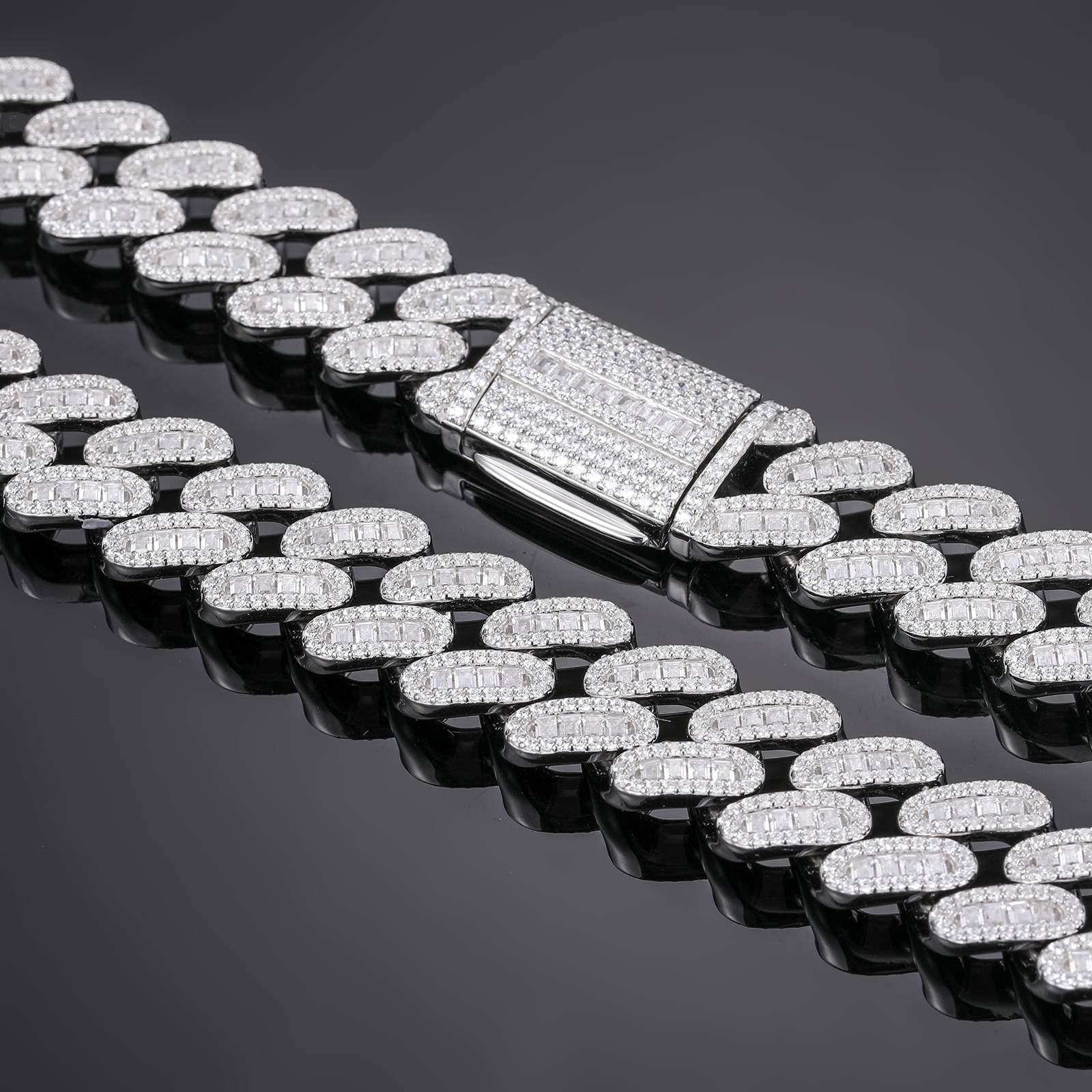 Gem-encrusted box clasp fully paved with moissanites, seamlessly integrated into the Cuban chain’s design for 360° sparkle