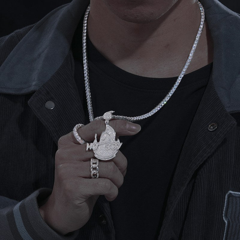 gold chain with pendant