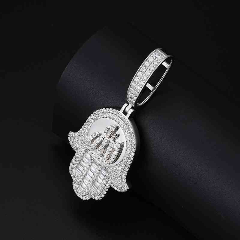 gold hamsa charm