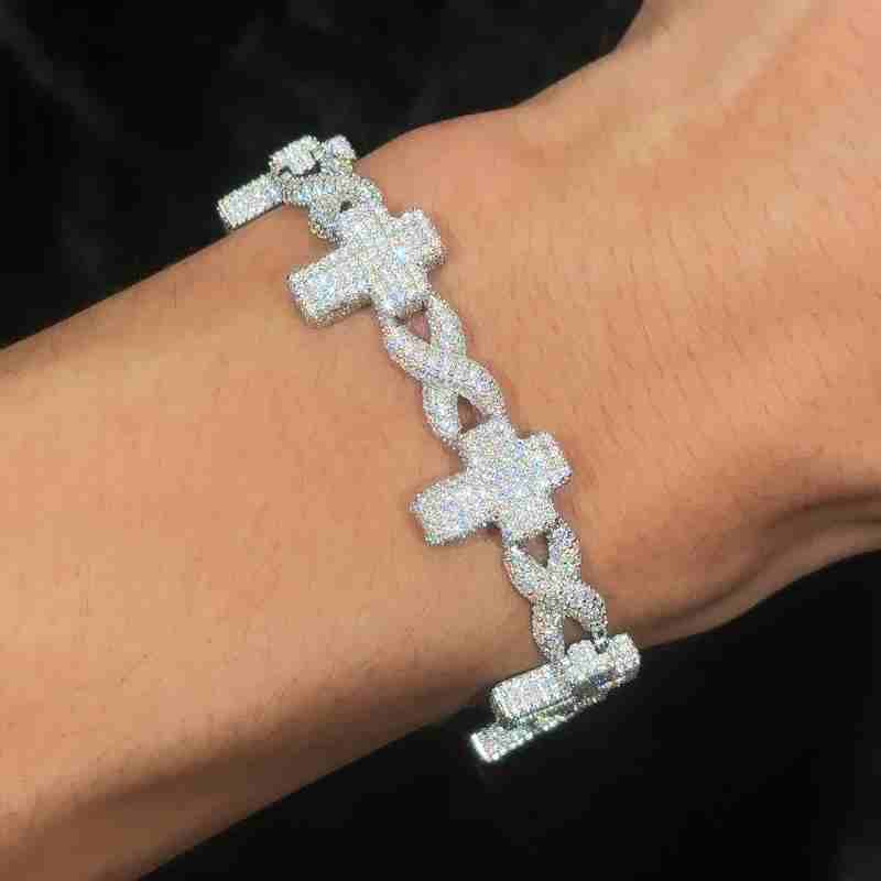 gold infinity bracelet