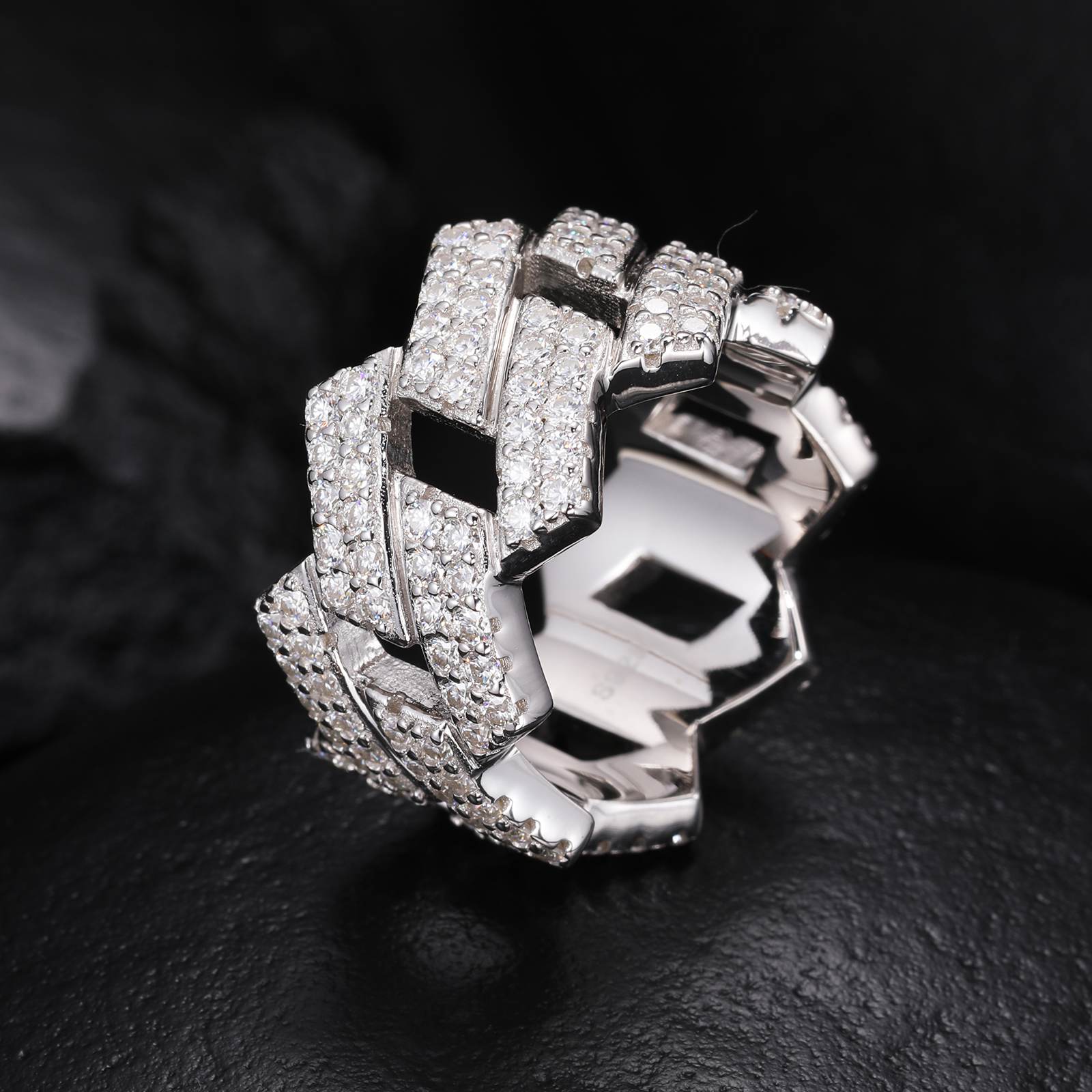 moissanite-cuban-ring-in-white-gold