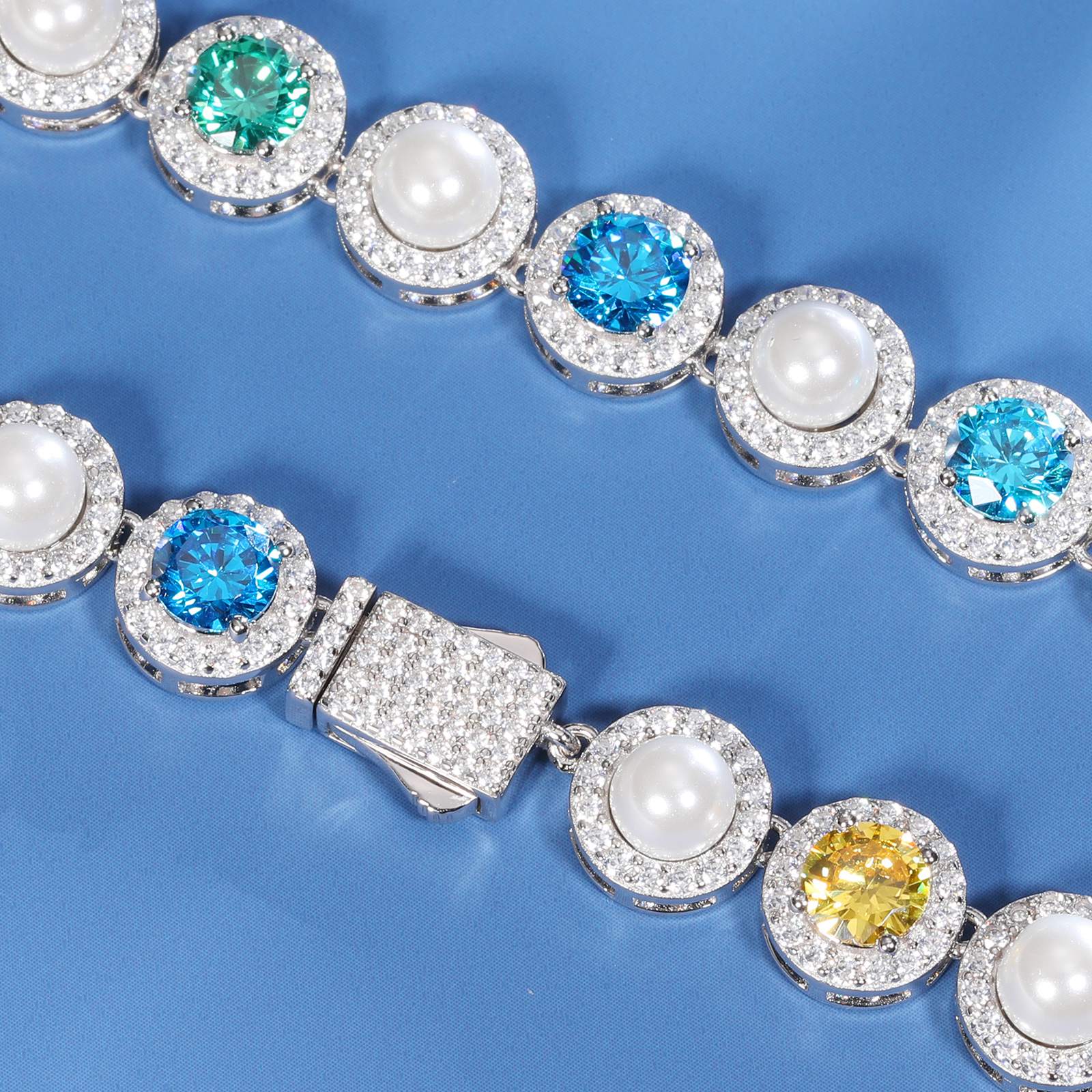 pearl choker