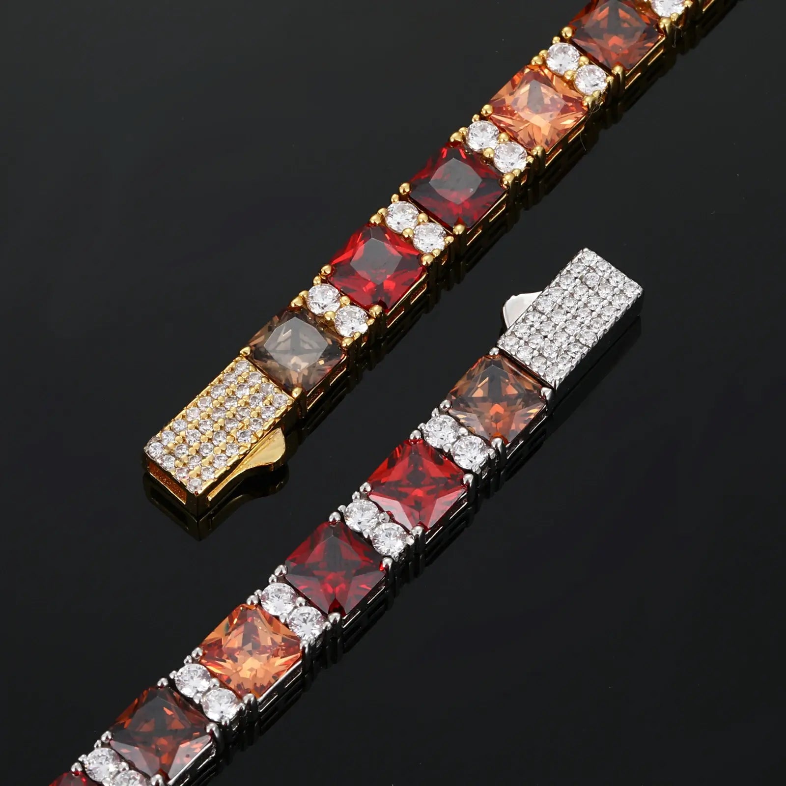 Lobster clasp comparison: Reinforced S925 vs 14K gold plating | 15kg stress-test proof | Security clasp mechanism macro