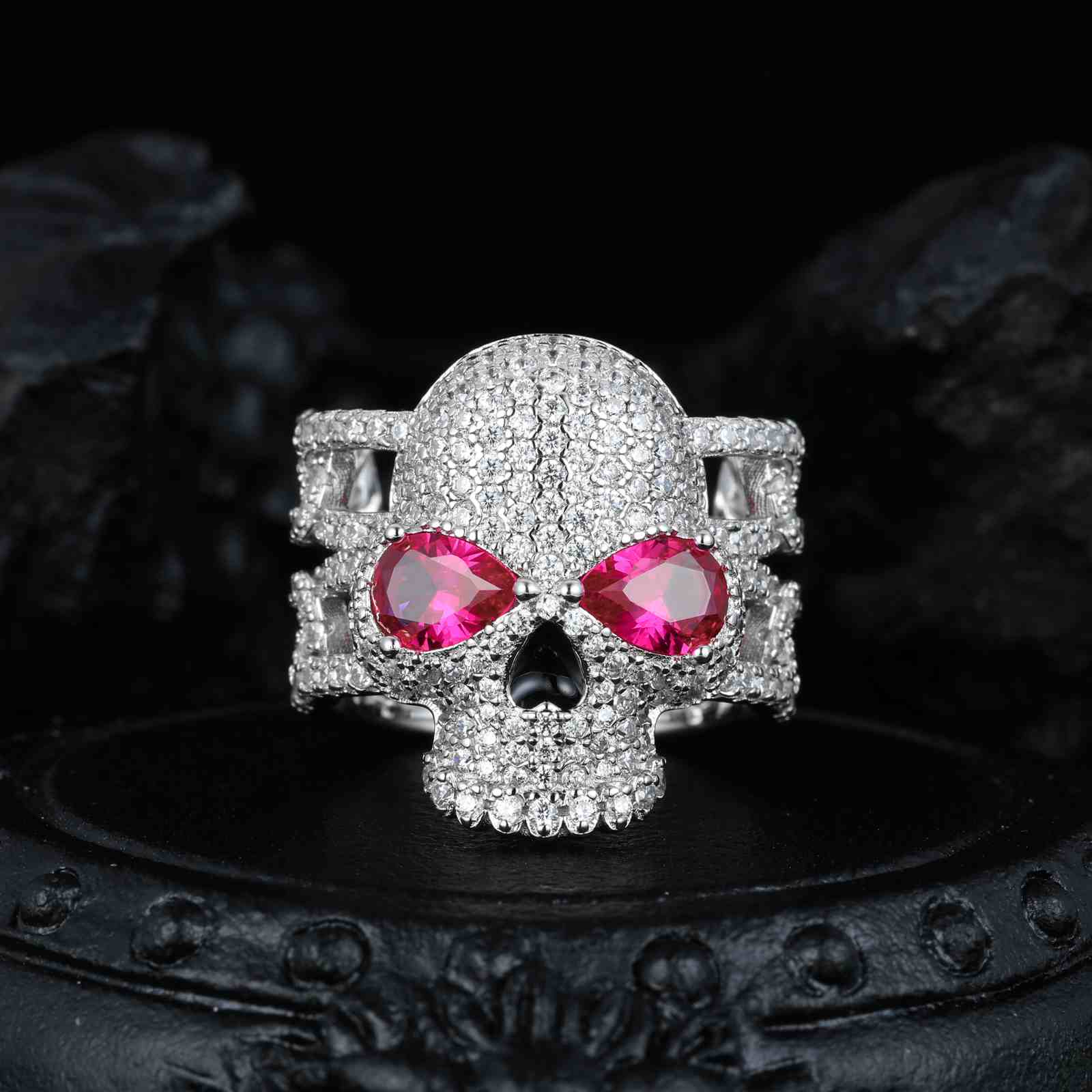 skull ring