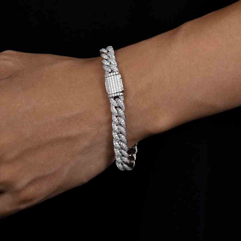 solid gold bracelet