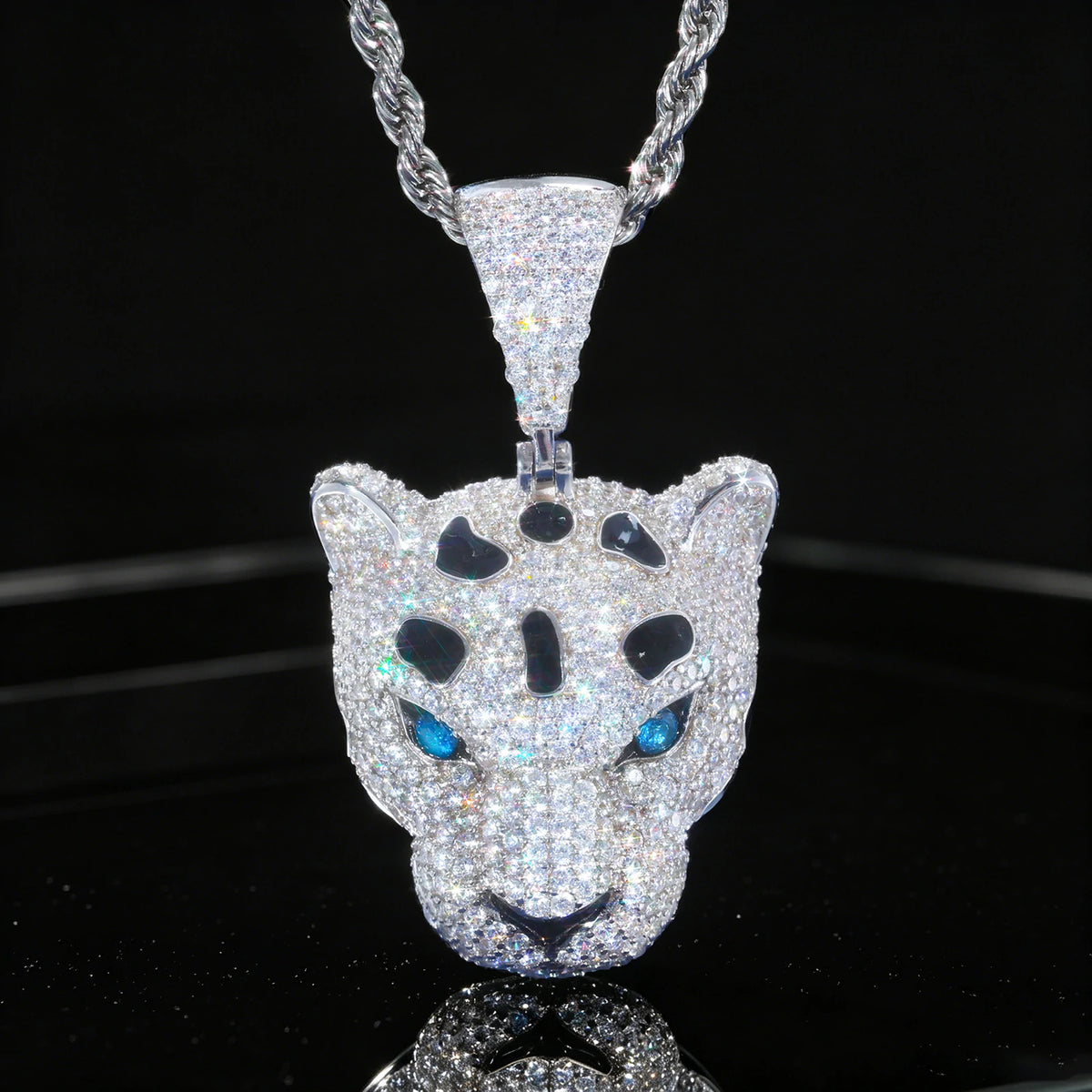 Leopard Head Pendant