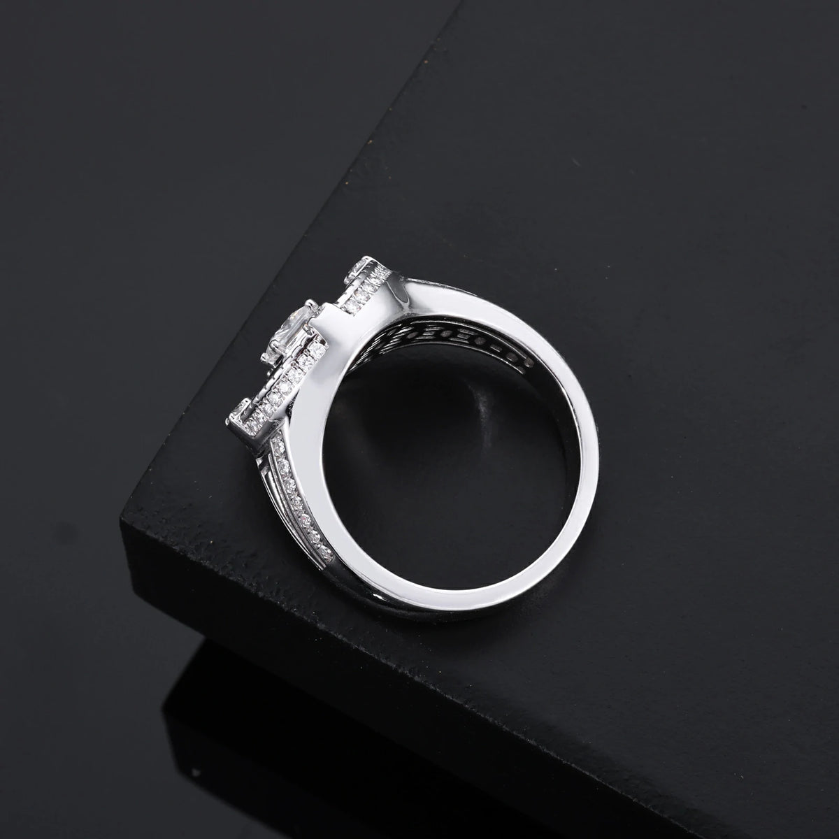 S925 0.4CT Princess Cut Moissanite Signet Ring
