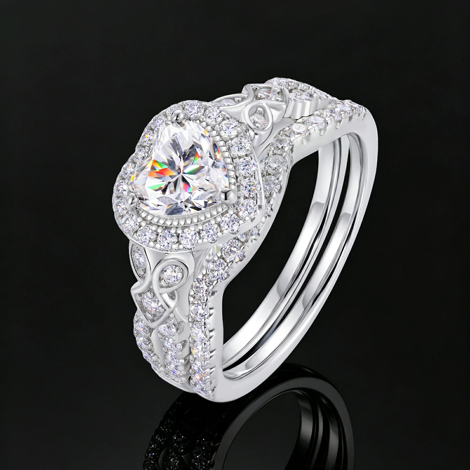 S925 0.8CT Heart Cut Moissanite Halo Wedding Ring Set