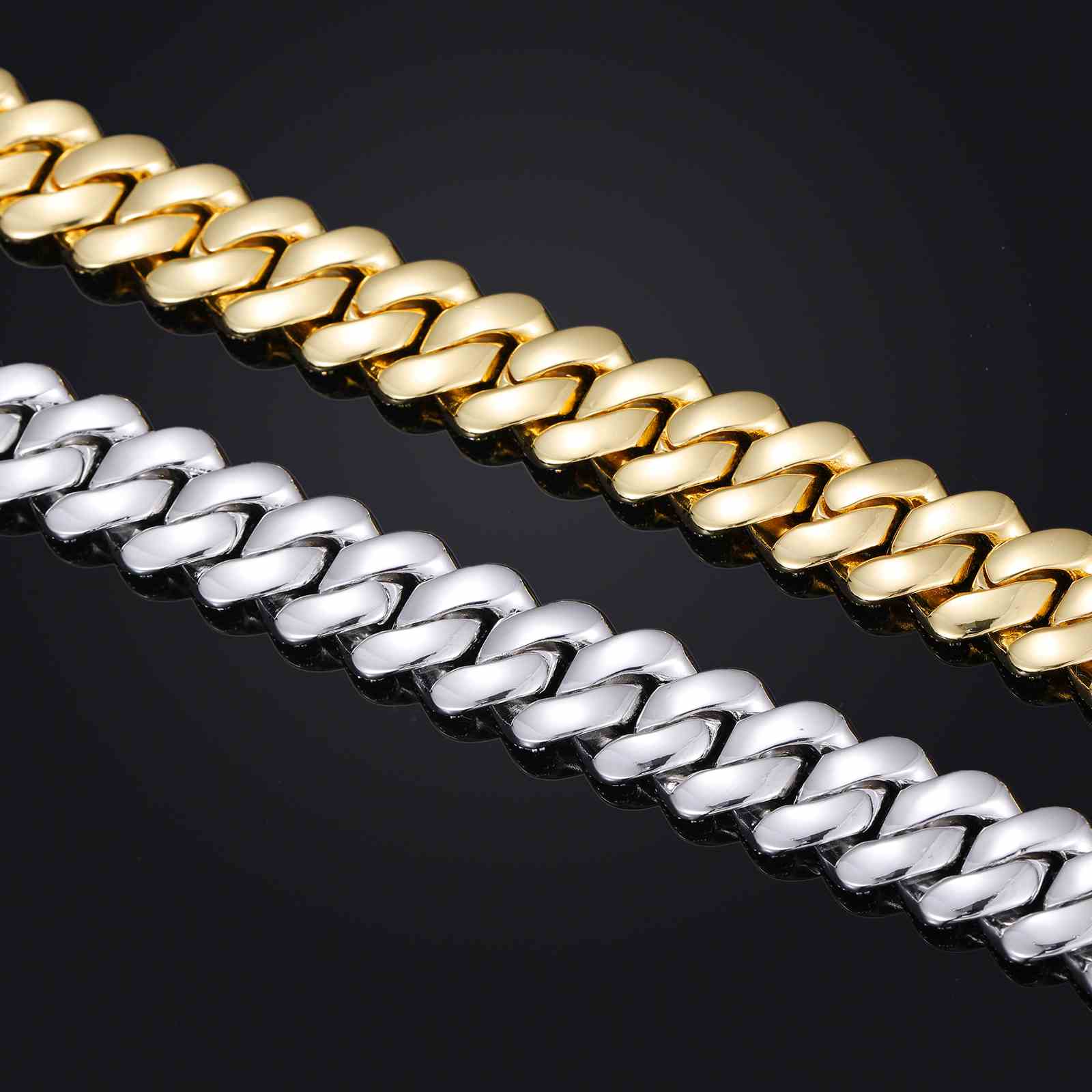 14mm vs 5mm chain thickness comparison, emphasizing the bold and chunky design of the CZ Diamond Prong Cuban Link Chain