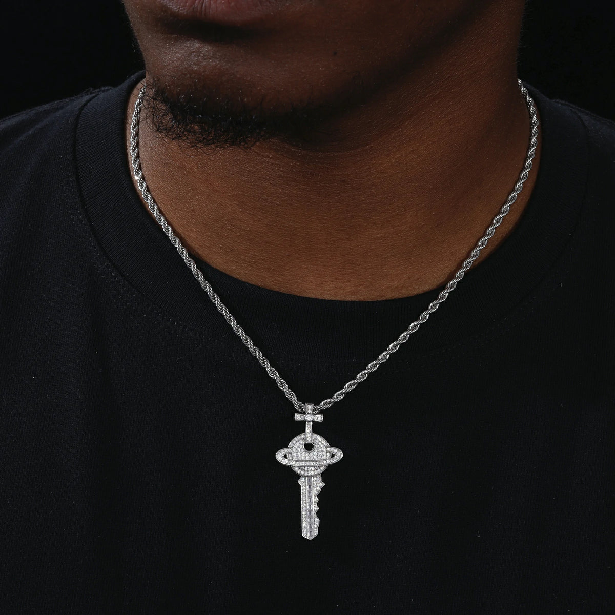 S925 Moissanite Cross Saturn Key Pendant