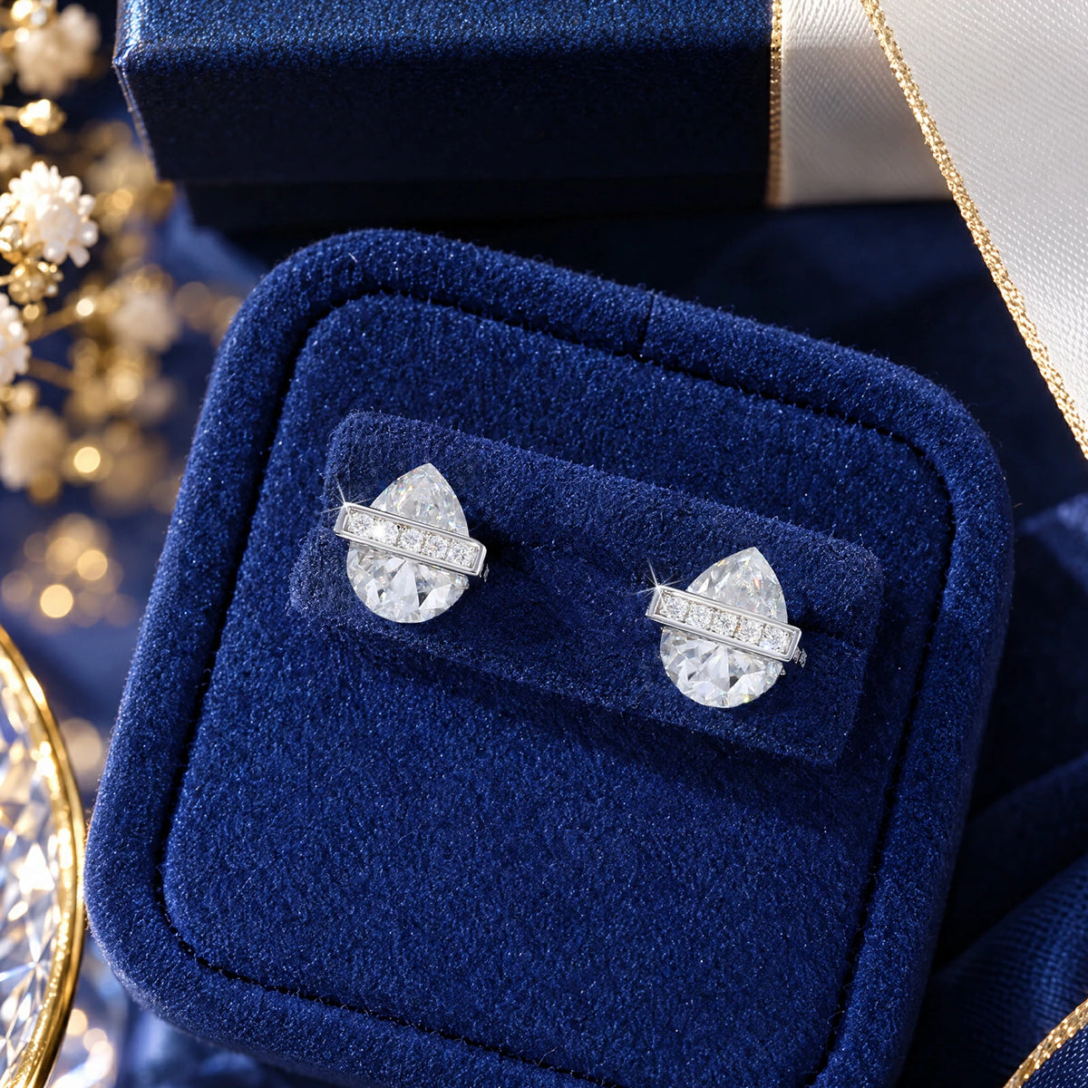 S925 2.5CT Pear Cut Moissanite Stud Earrrings