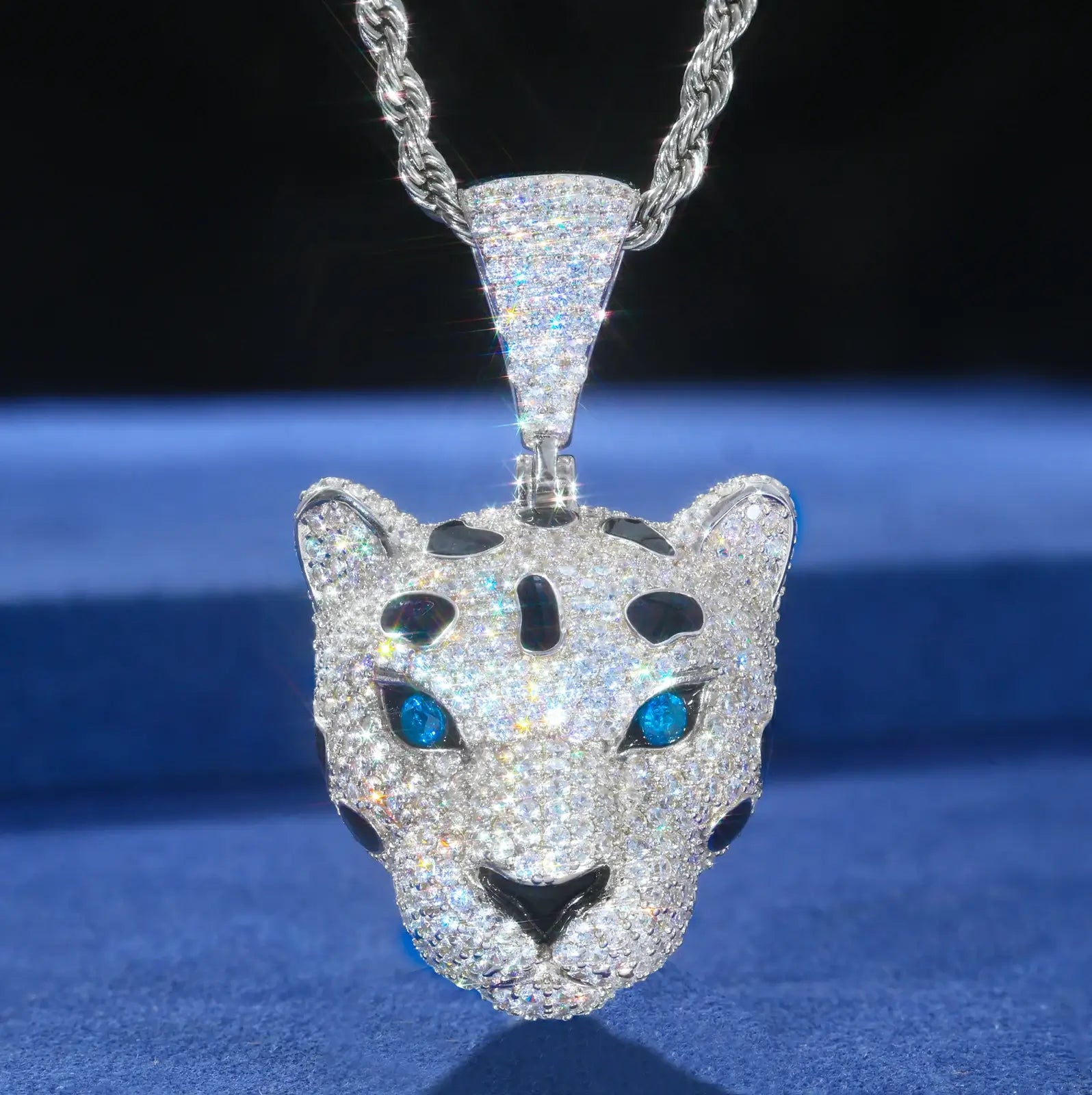 S925 Moissanite Leopard Head Pendant