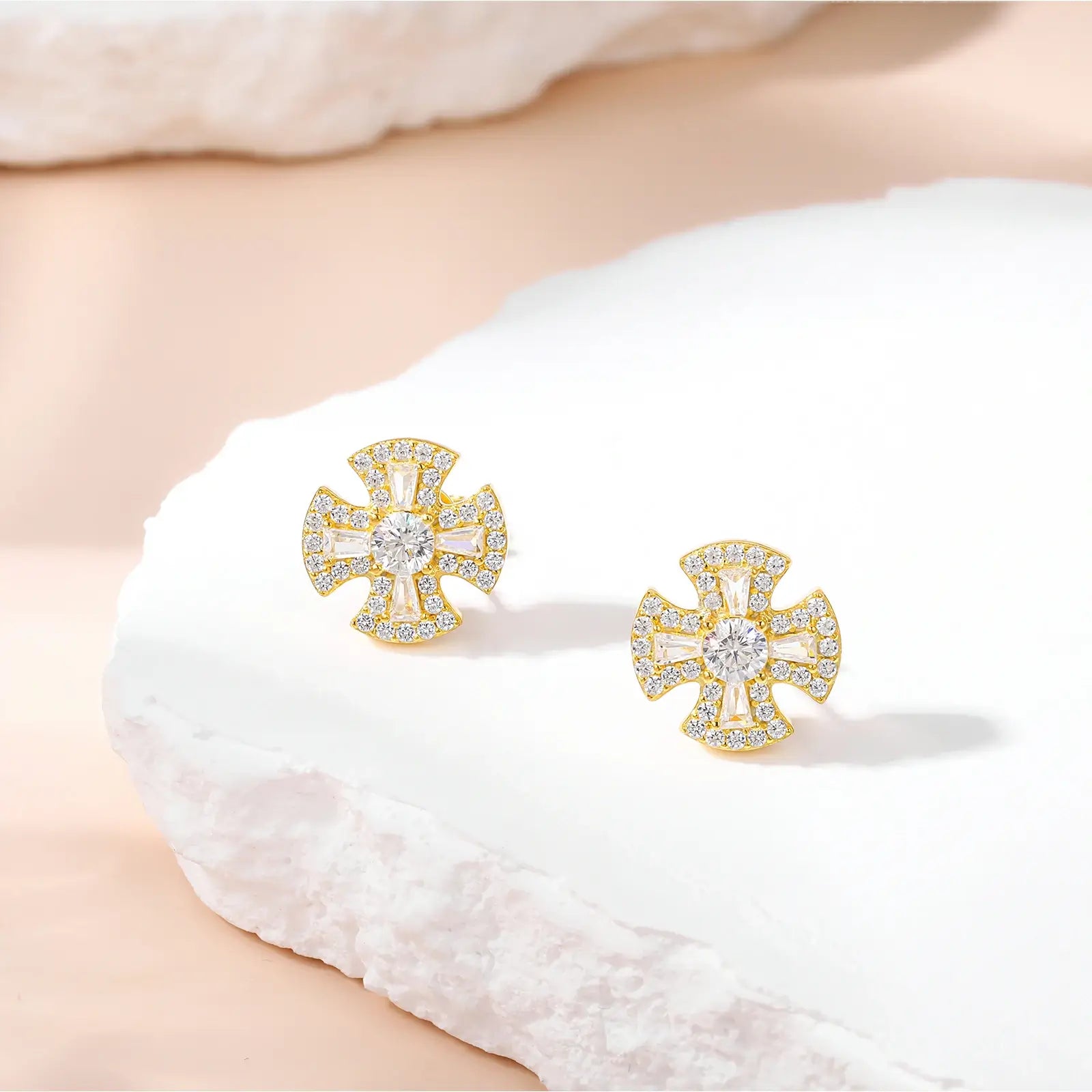 S925 Moissanite Canterbury Cross Stud Earrings