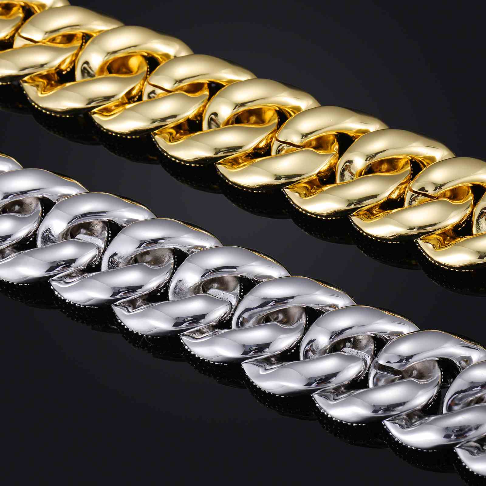 Ergonomic back view of the 22mm Cuban Link Chain, designed with rounded edges for all-day comfort on the neck