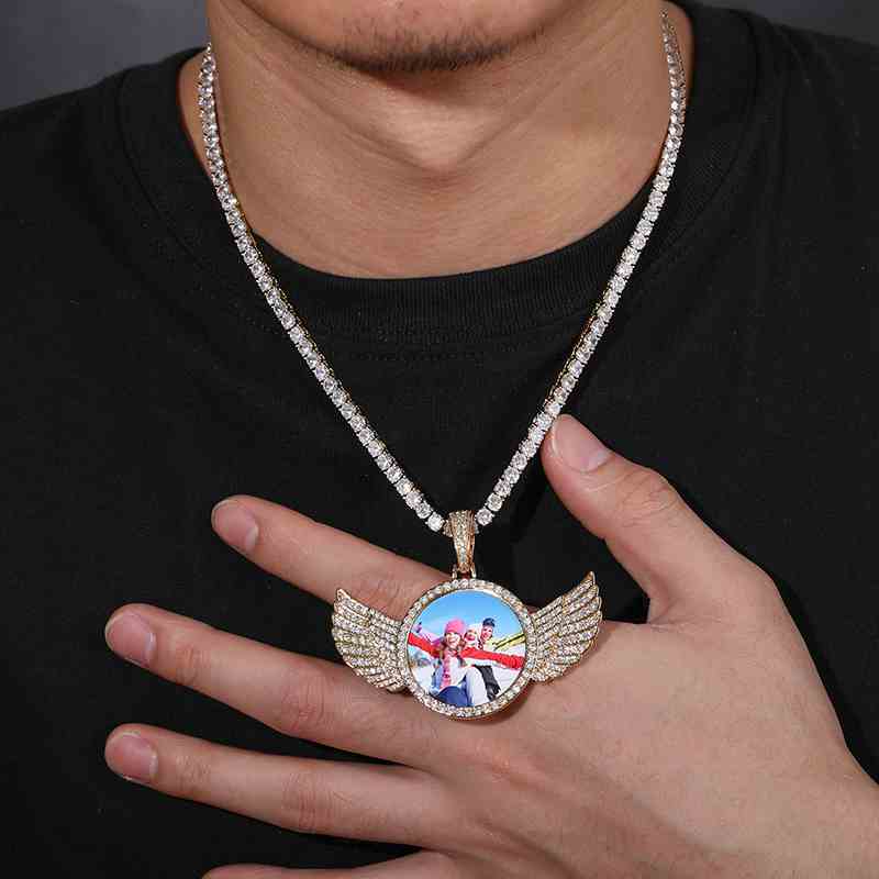 68mm Wing Photo Pendant