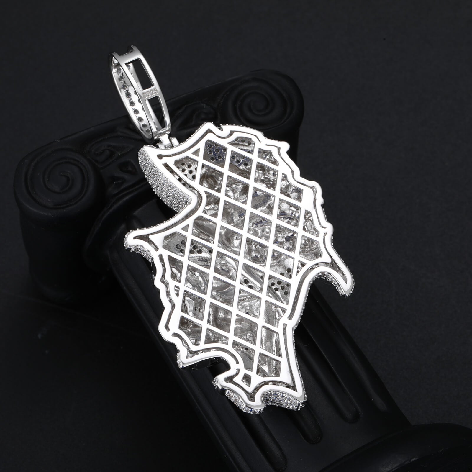 S925 Moissanite Hip Hop Iced Out Bling Cartoon Pendant