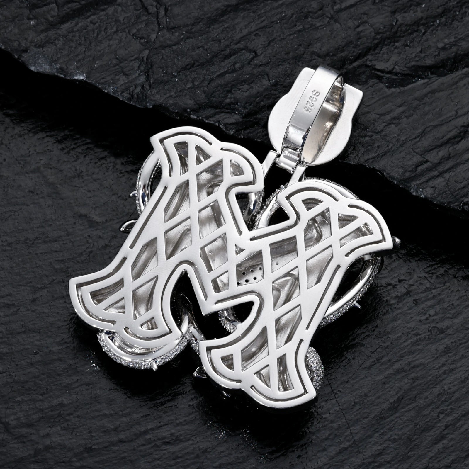 S925 Moissanite Thorns Flower Spider Letter M Pendant