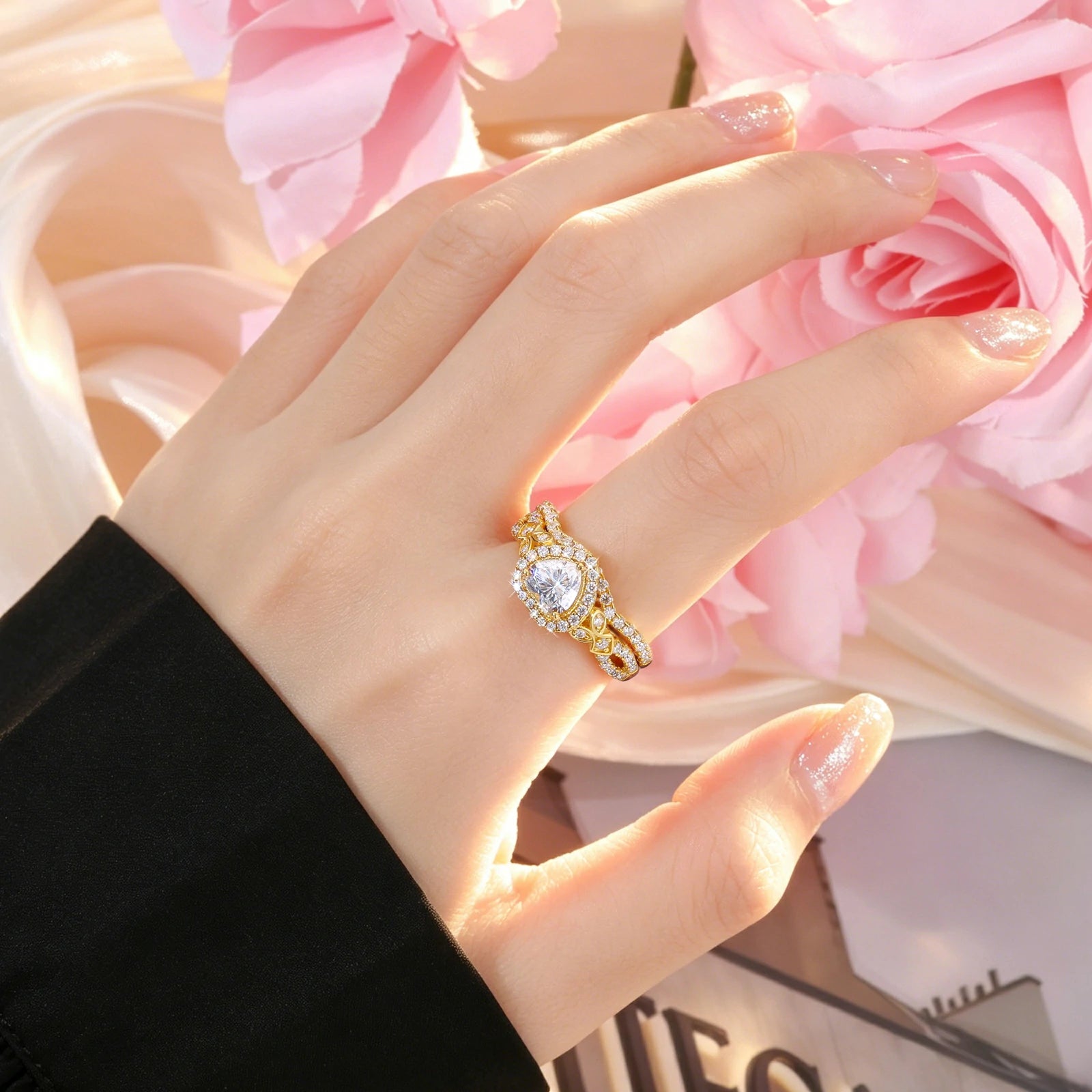 S925 0.8CT Heart Cut Moissanite Halo Wedding Ring Set