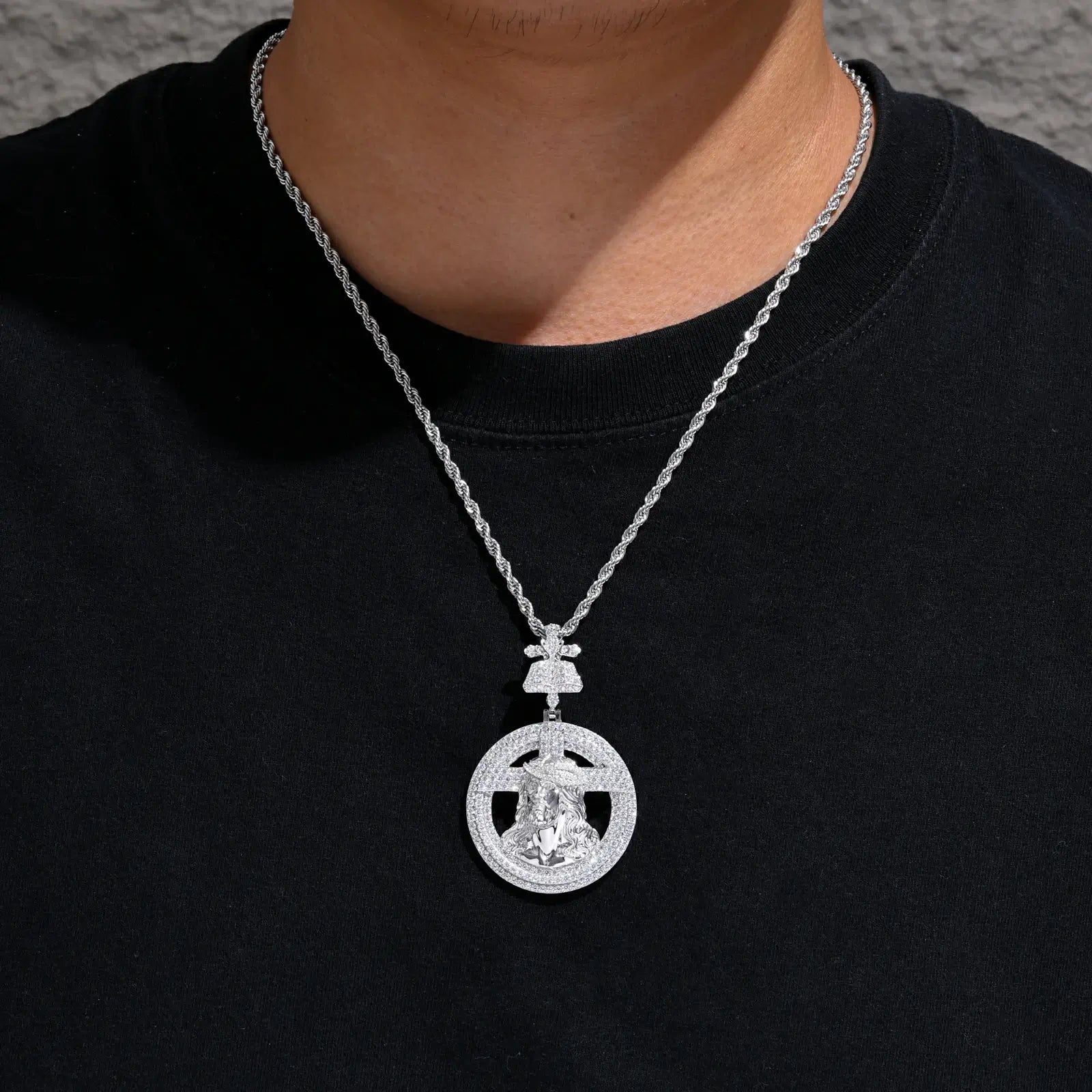 S925 Moissanite Bible Halo Jesus Pendant