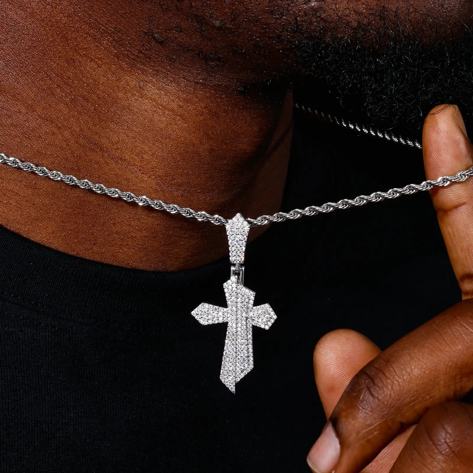 S925 Moissanite Displacement Cross Pendant