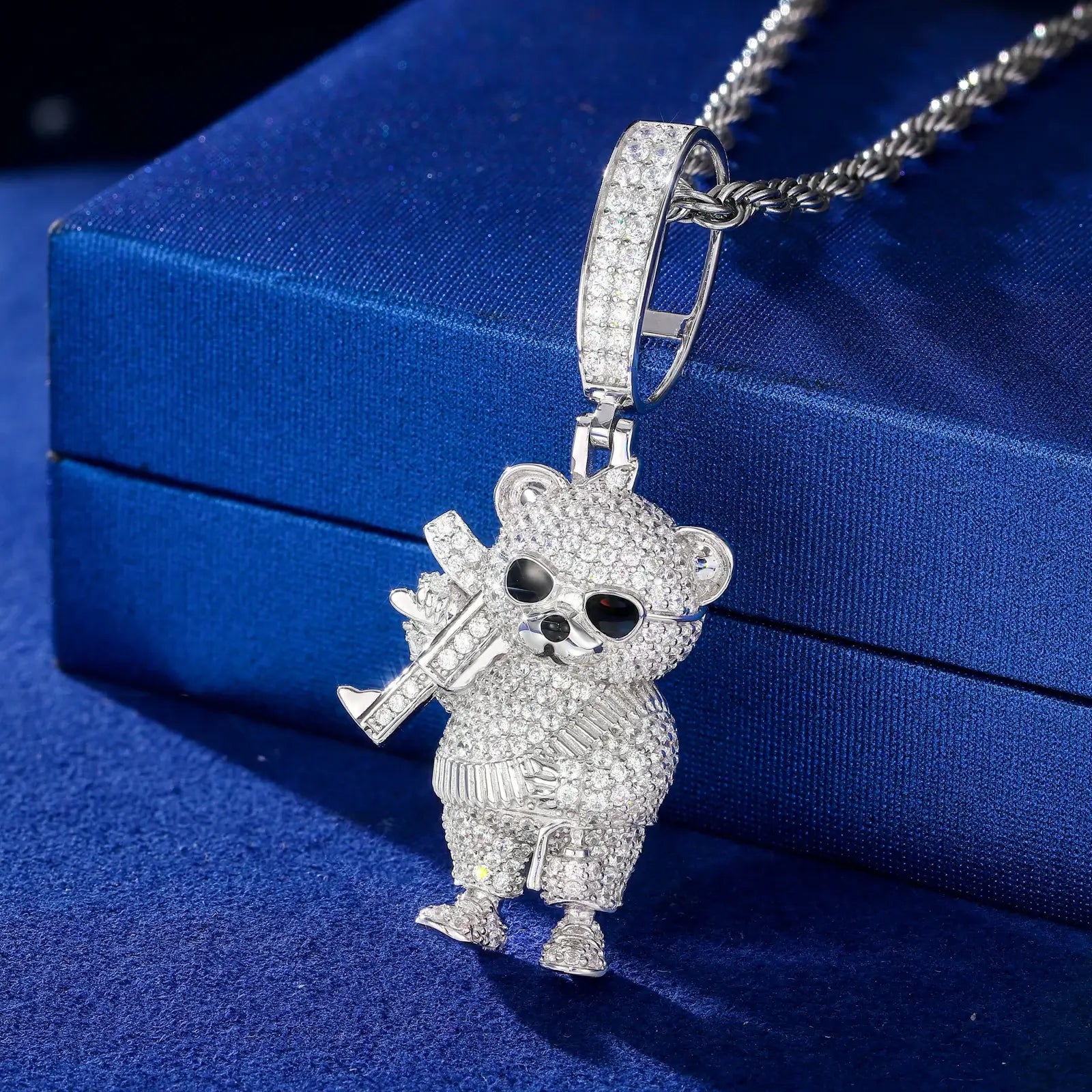 S925 Moissanite Armed Little Bear Pendant