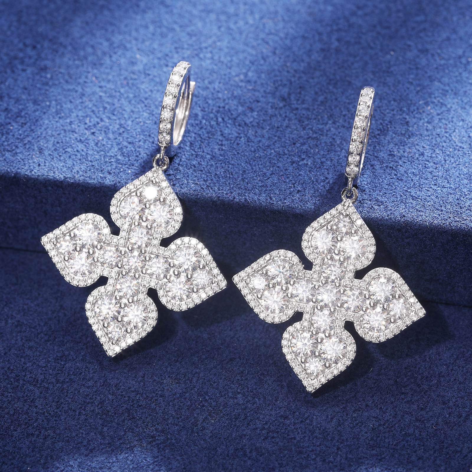 S925 Moissanite Peach Four Leaf Clover Drop Earrings