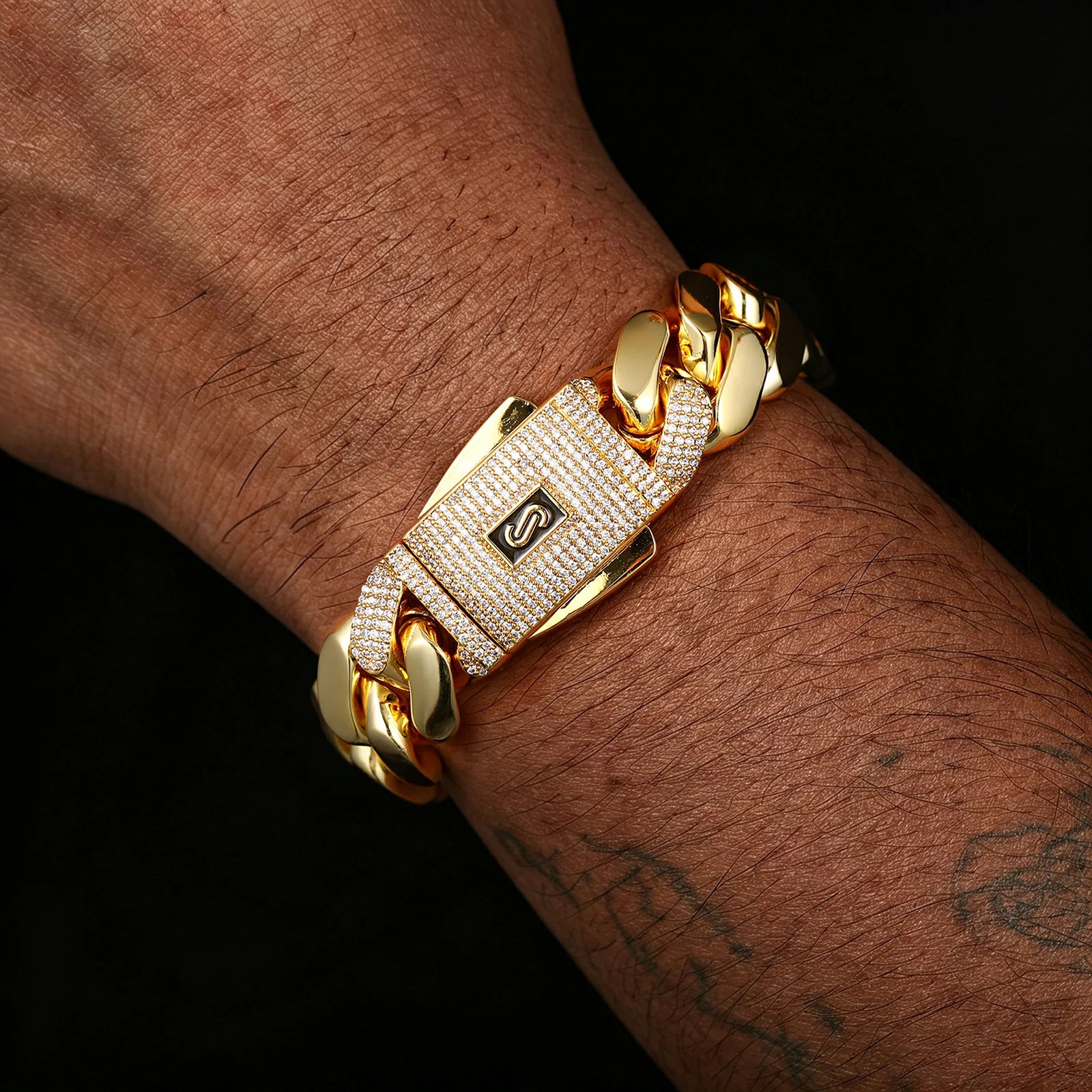 18K Gold Monaco Chain - CLASSIC Pavé Lock