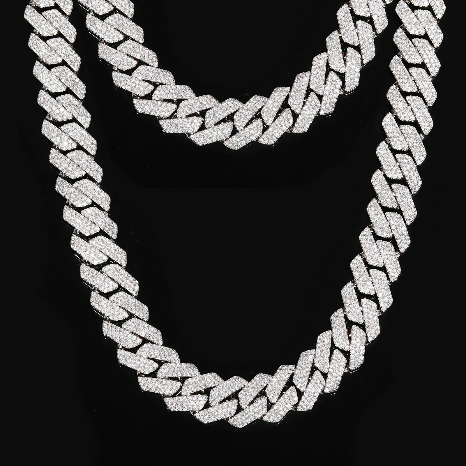 18mm Moissanite Cuban Link Chain