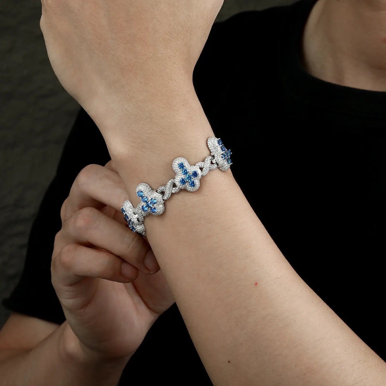 20mm S925 Moissanite Infinity Blue Cross Link Bracelet