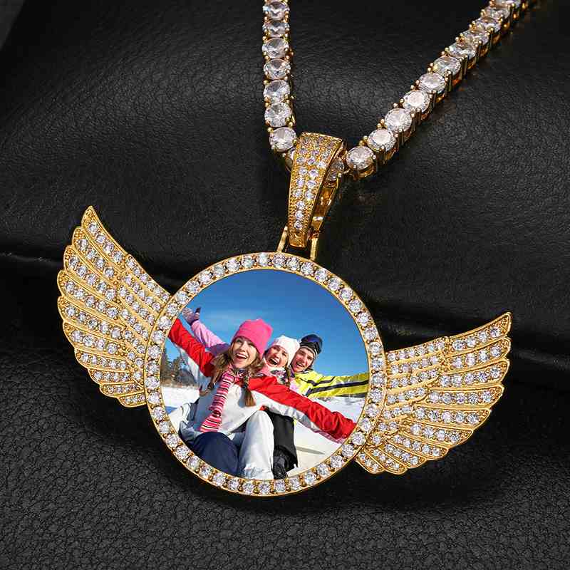 68mm Wing Photo Pendant